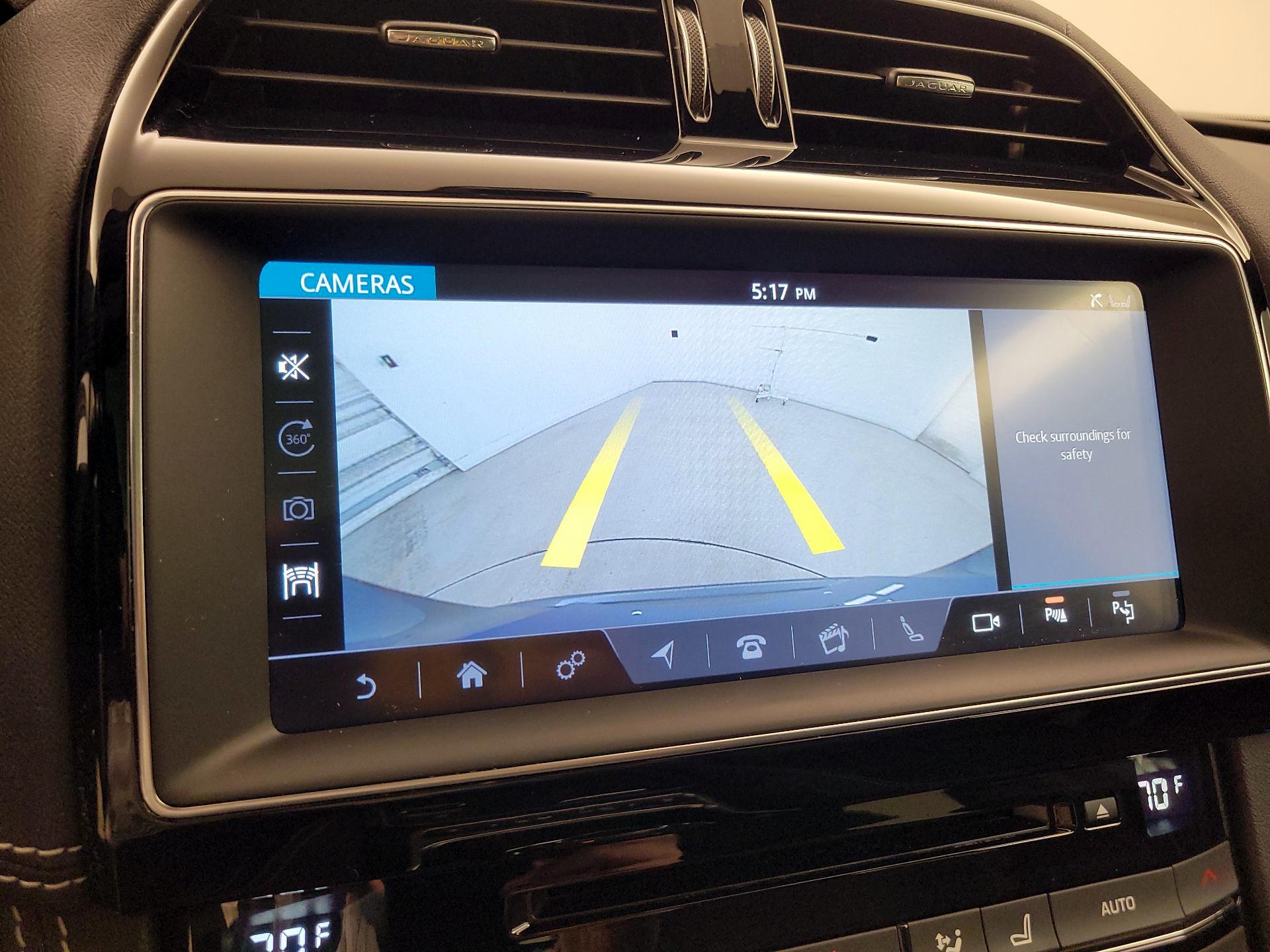 Thumbnail: 2019 Jaguar F-Pace - 15