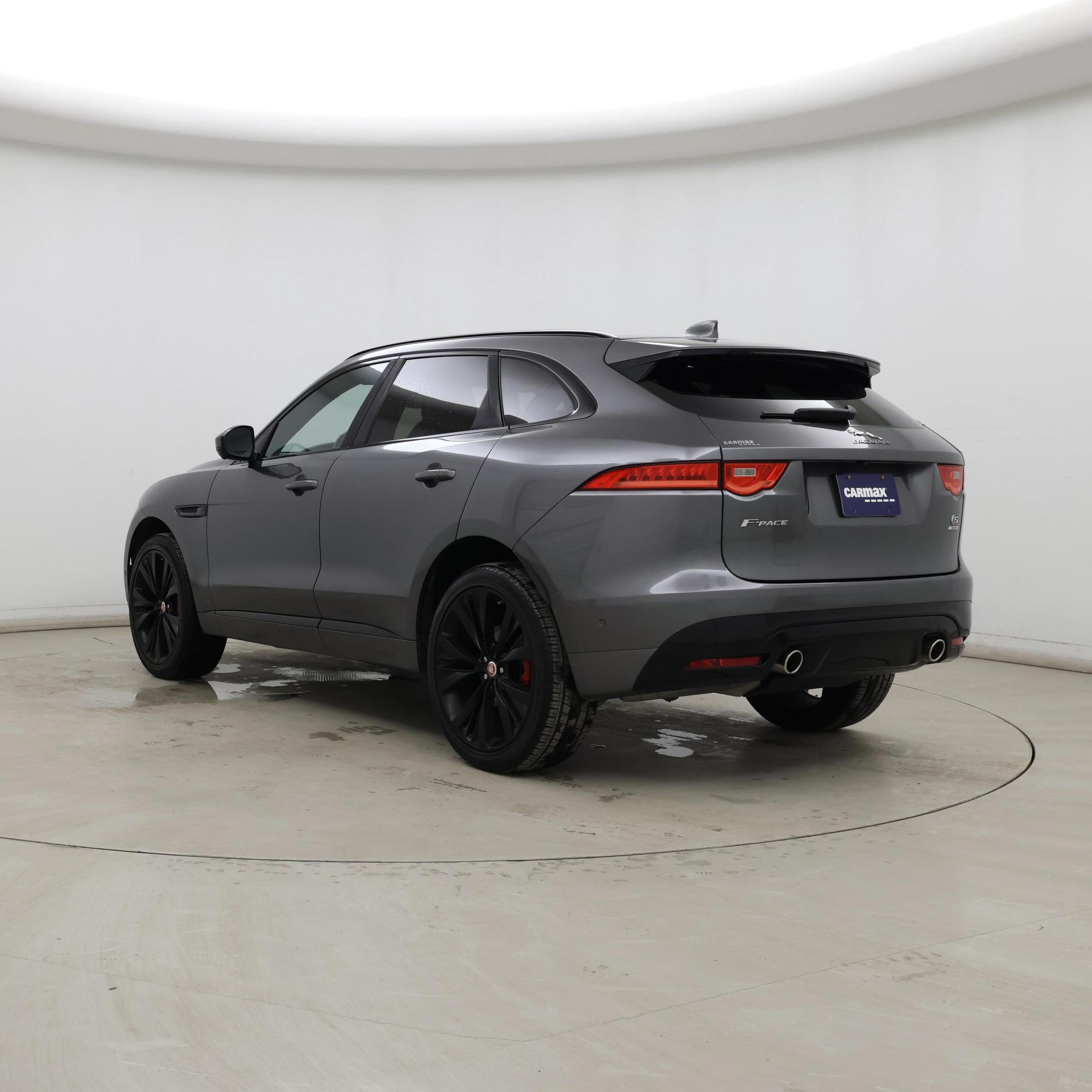 Thumbnail: 2019 Jaguar F-Pace - 2