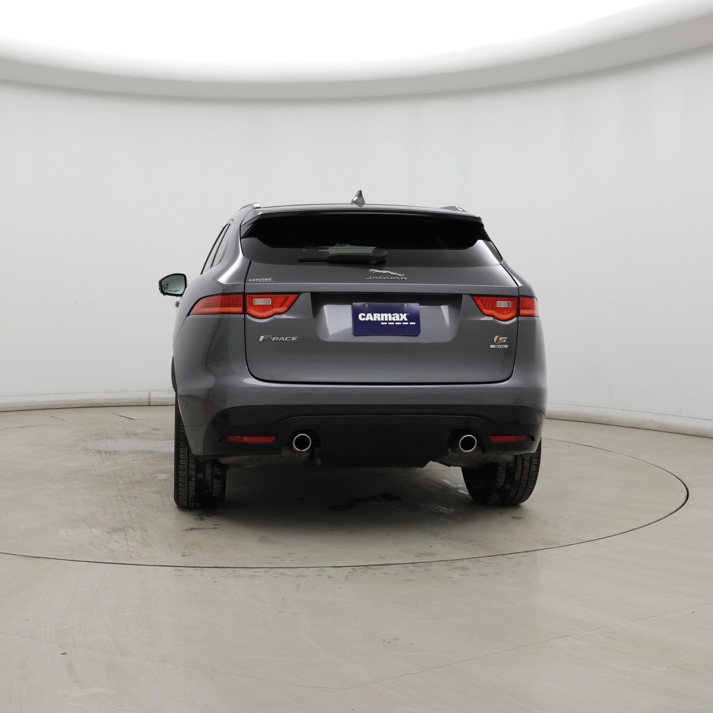 Thumbnail: 2019 Jaguar F-Pace - 6