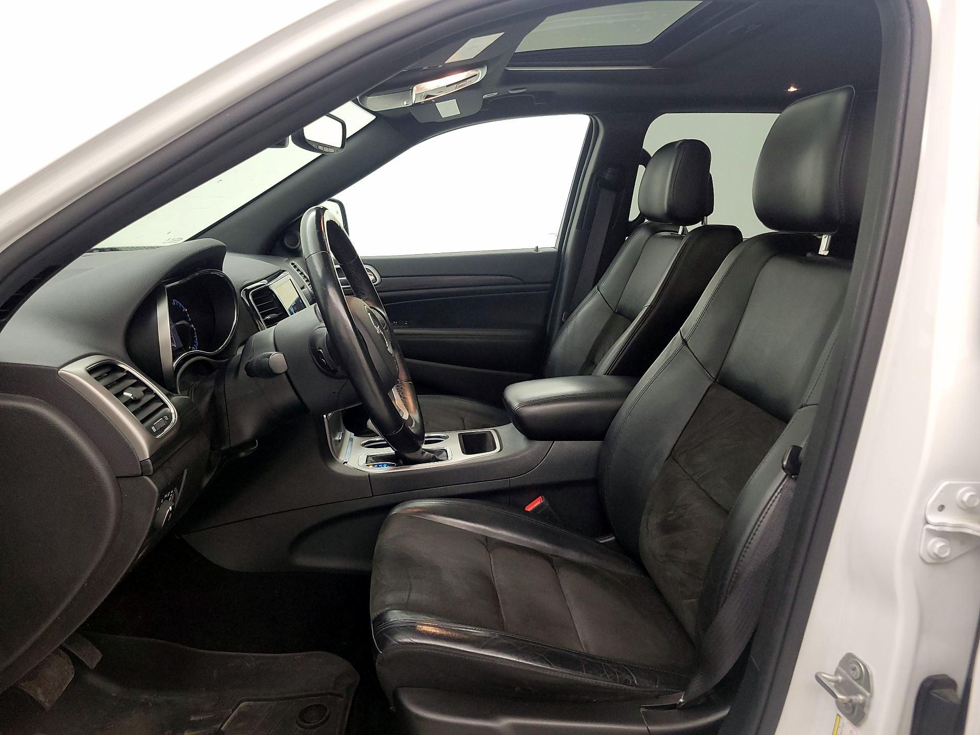 Thumbnail: 2019 Jeep Grand Cherokee - 11