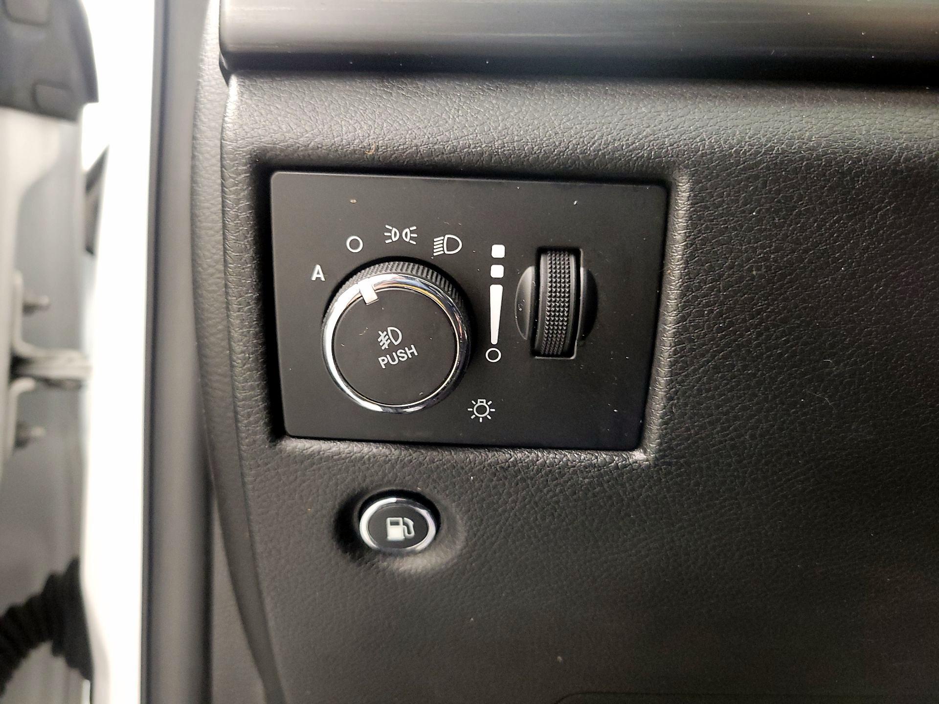 Thumbnail: 2019 Jeep Grand Cherokee - 13