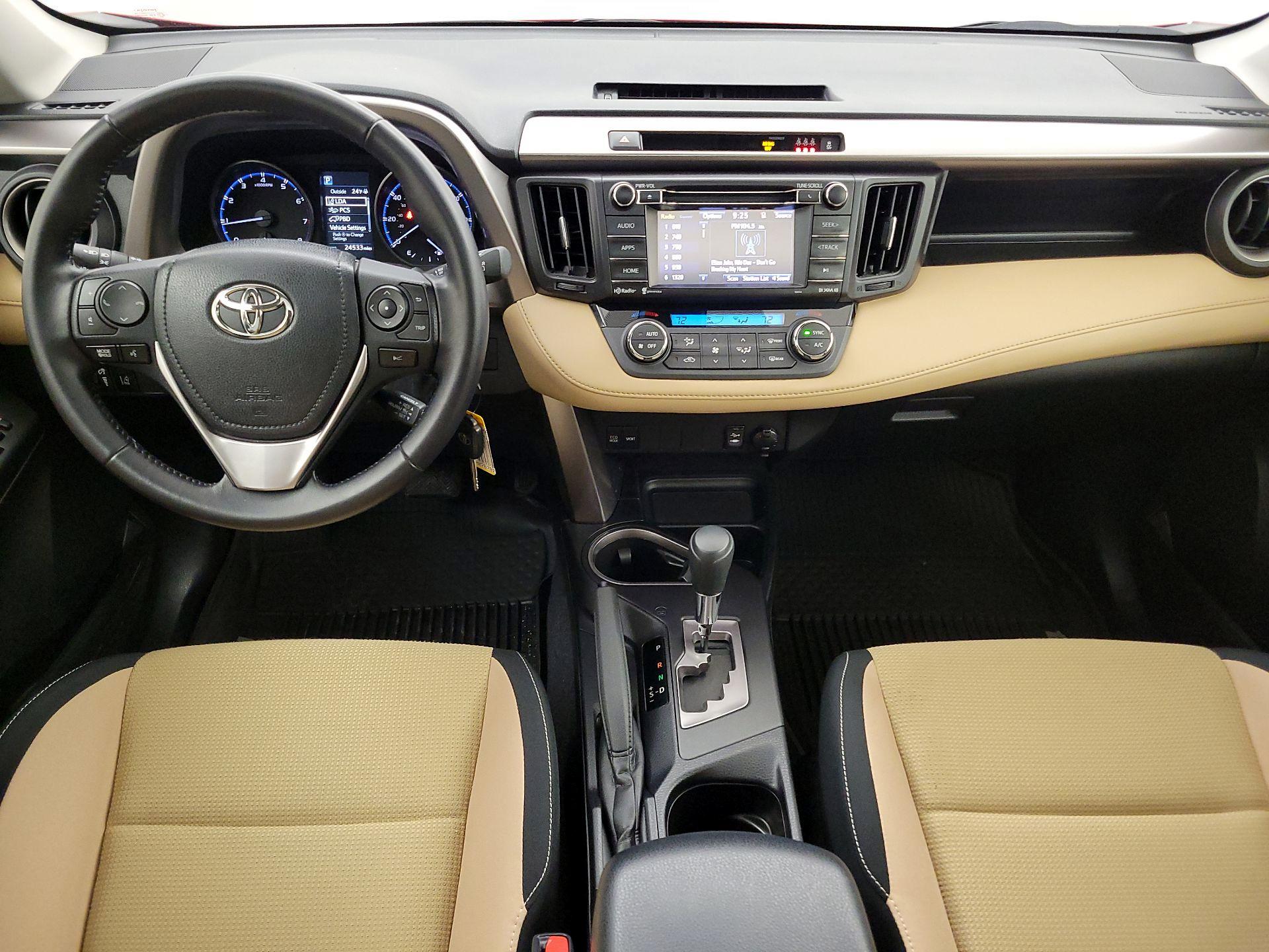 Thumbnail: 2017 Toyota RAV4 - 9