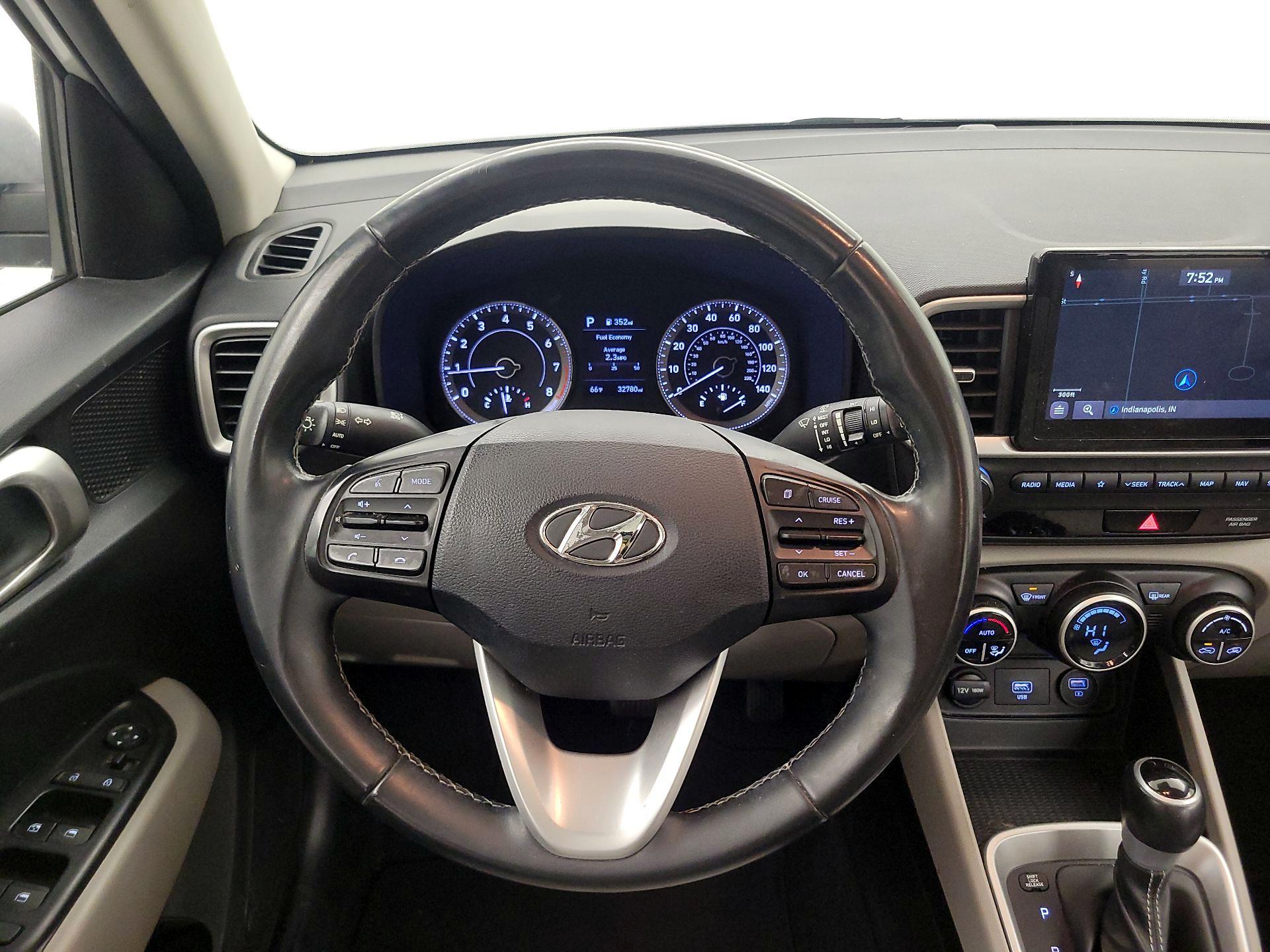 Thumbnail: 2021 Hyundai Venue - 10