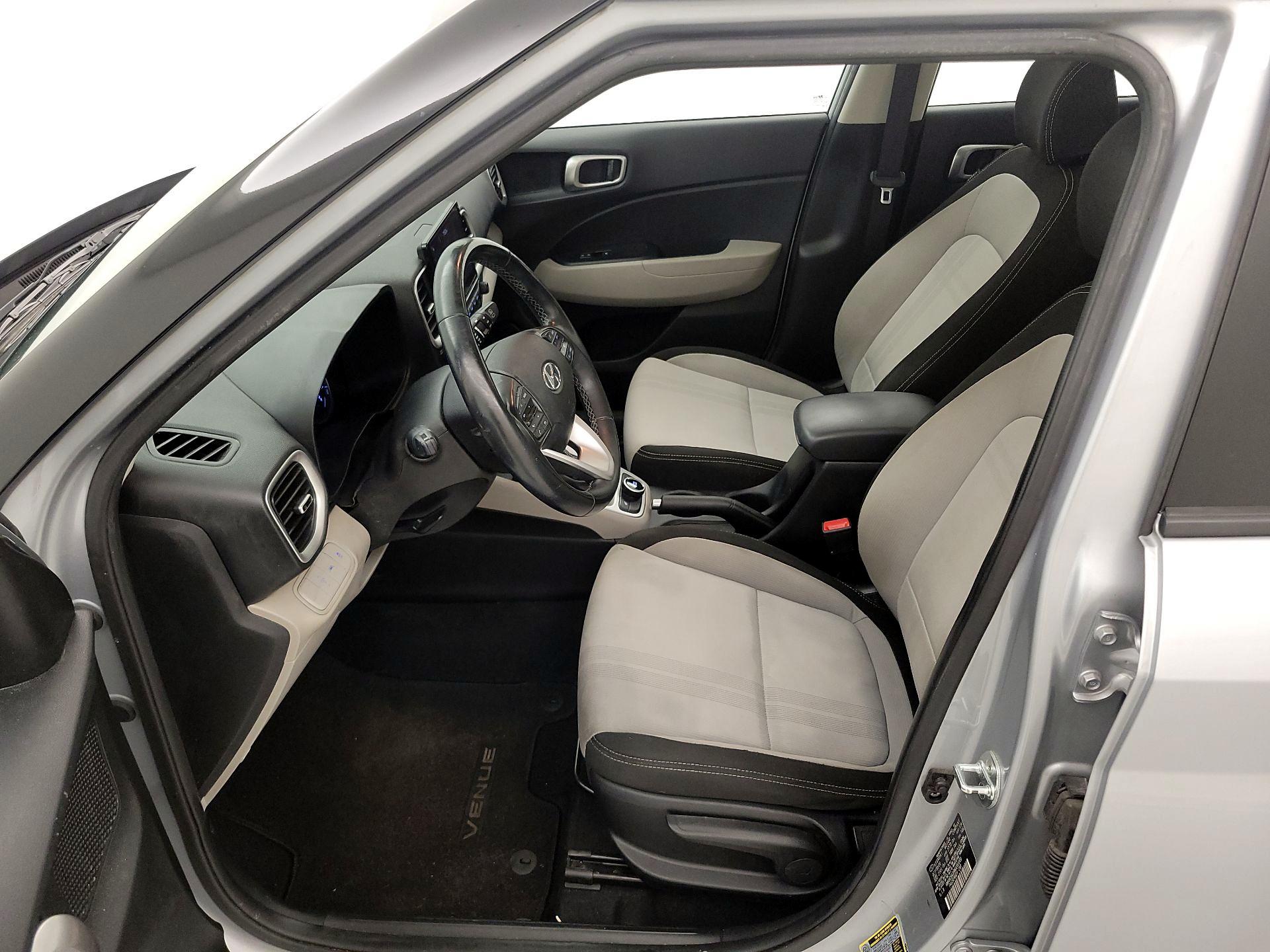 Thumbnail: 2021 Hyundai Venue - 11