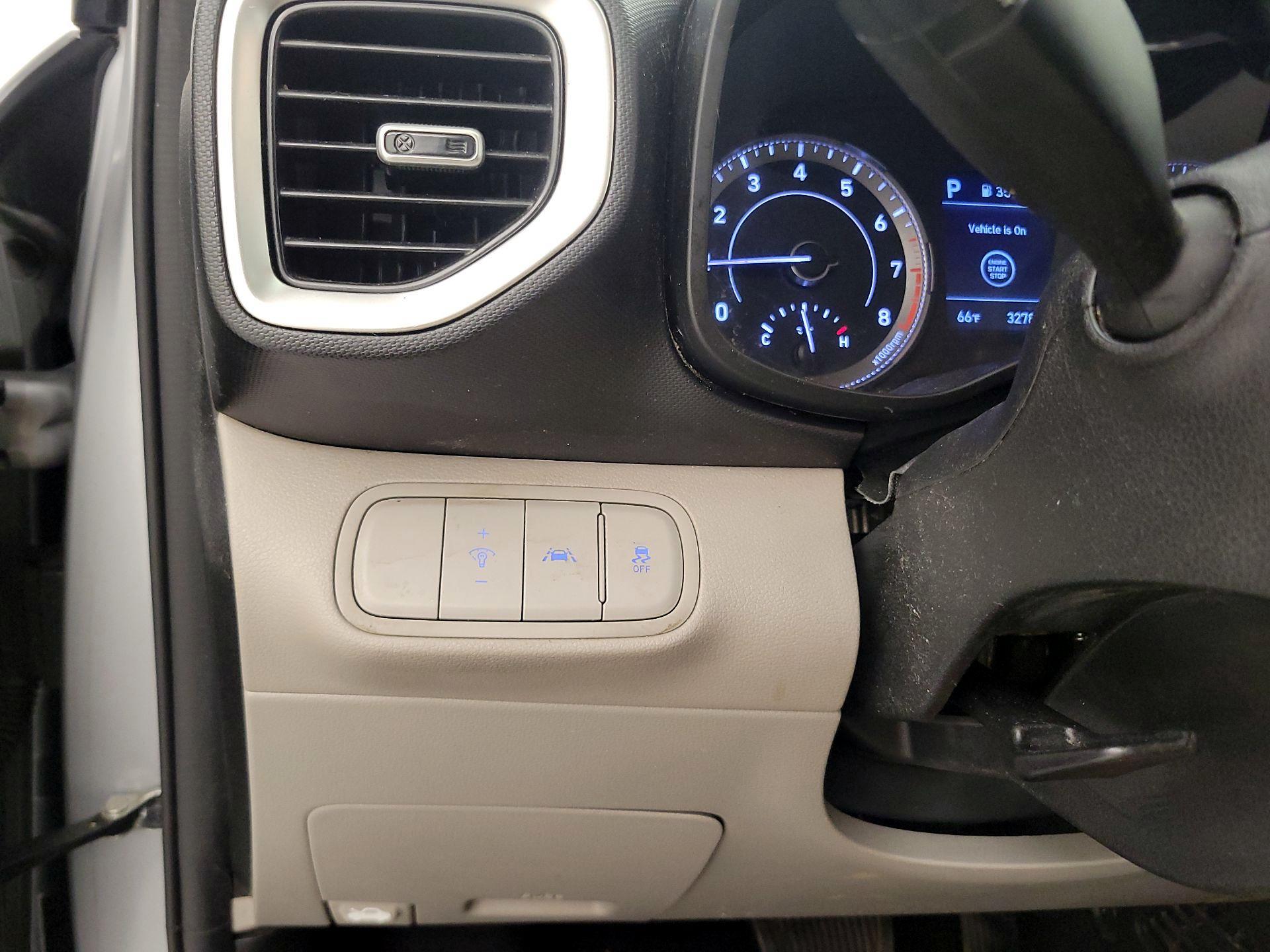 Thumbnail: 2021 Hyundai Venue - 13