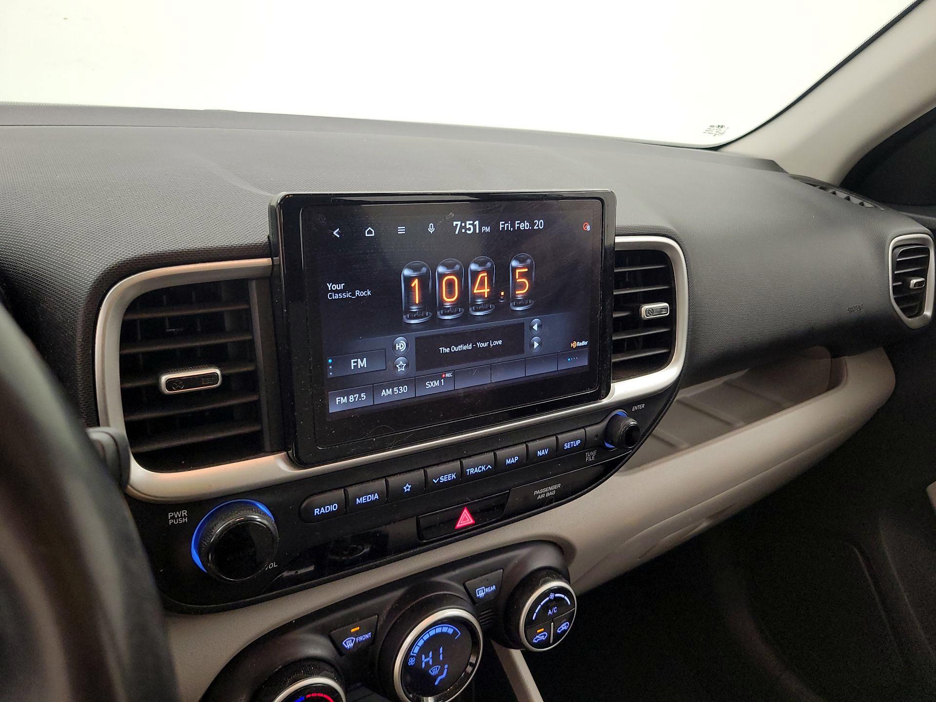 Thumbnail: 2021 Hyundai Venue - 16