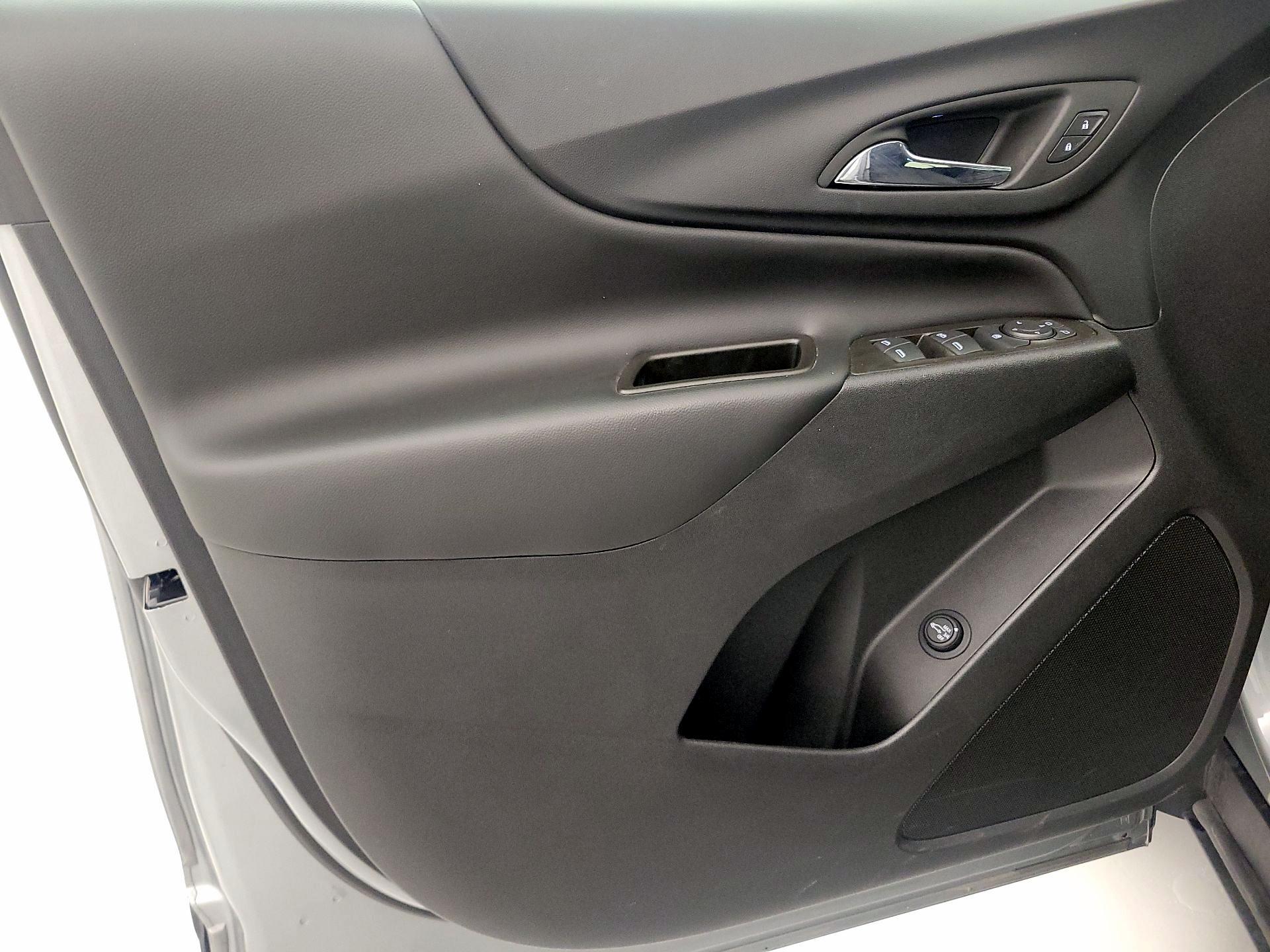 Thumbnail: 2023 Chevrolet Equinox - 12