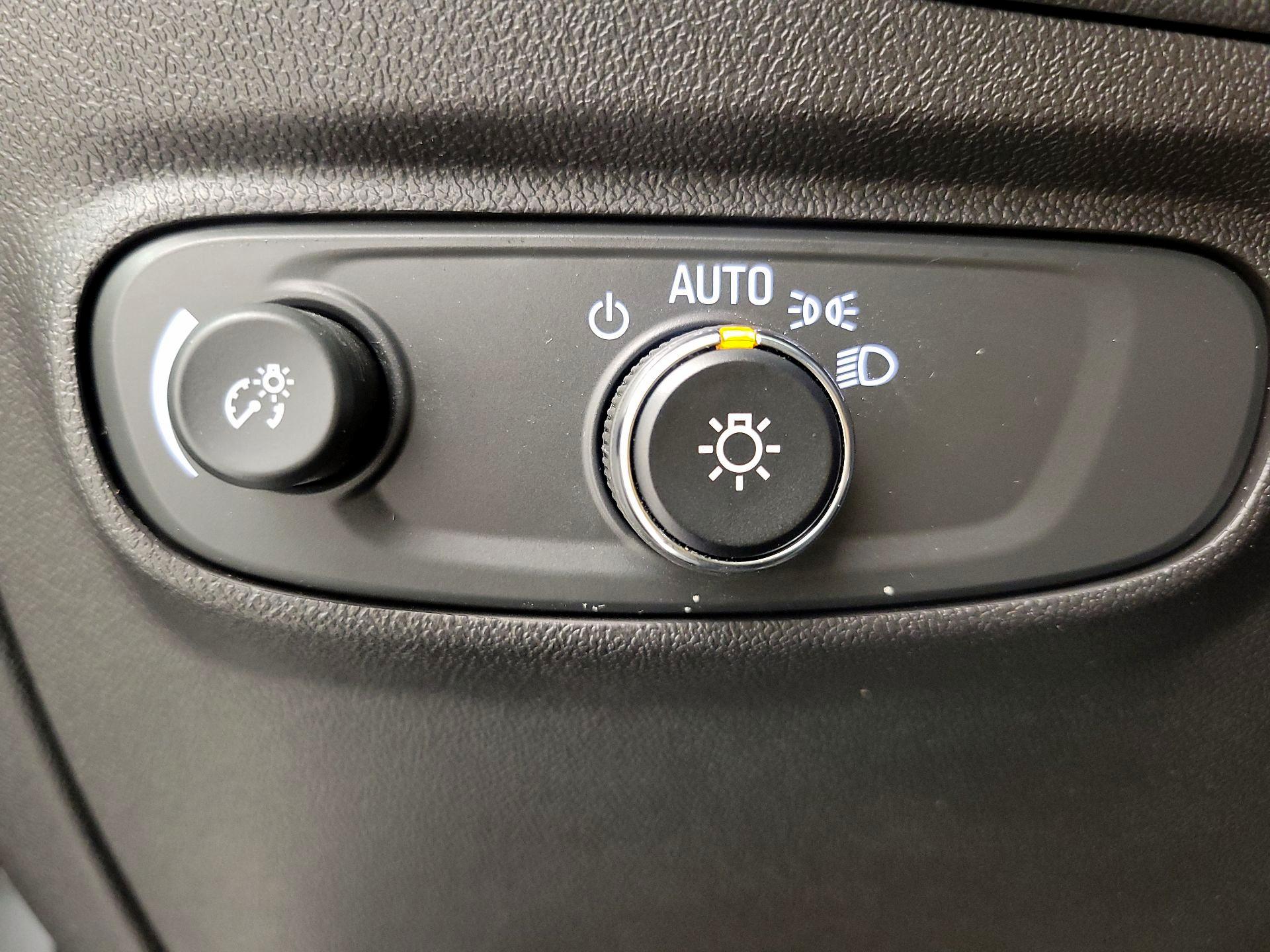 Thumbnail: 2023 Chevrolet Equinox - 13