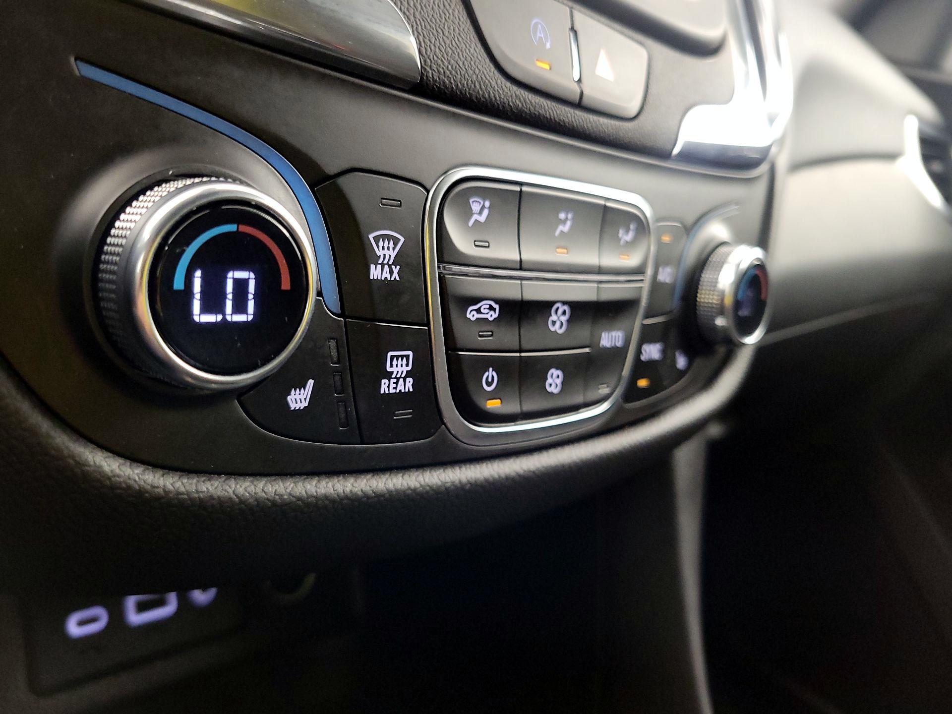 Thumbnail: 2023 Chevrolet Equinox - 16