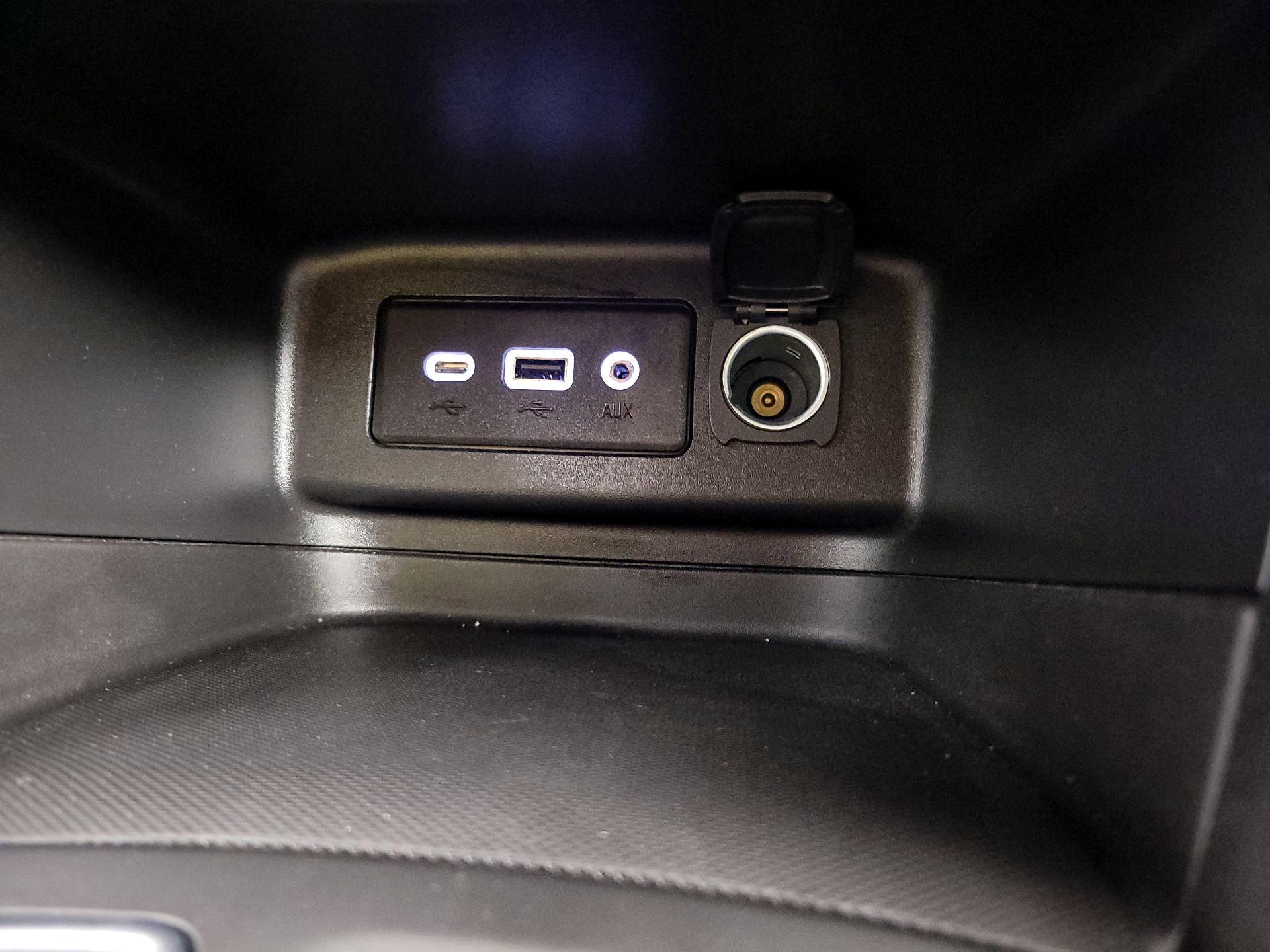 Thumbnail: 2023 Chevrolet Equinox - 18