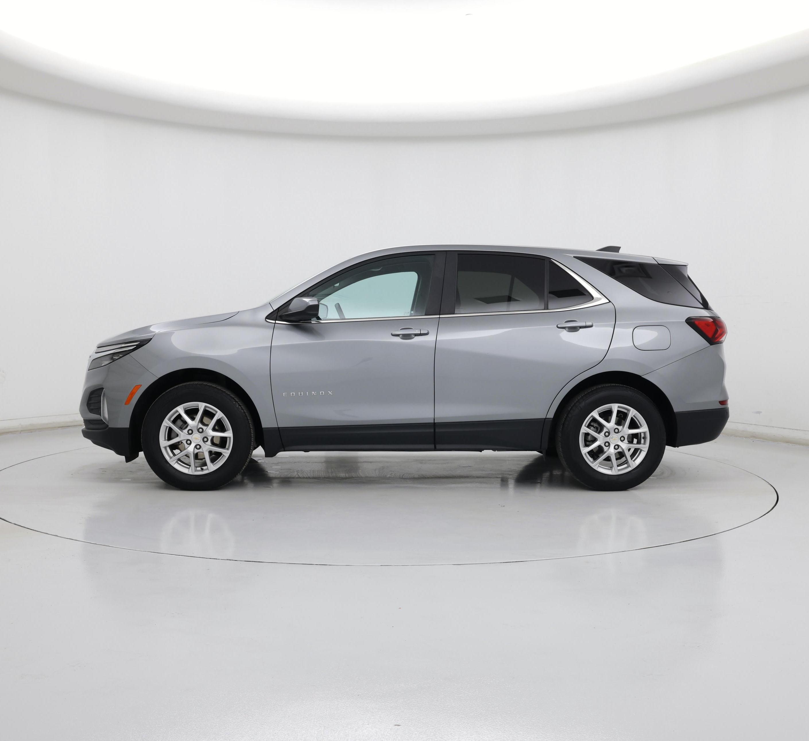 Thumbnail: 2023 Chevrolet Equinox - 3