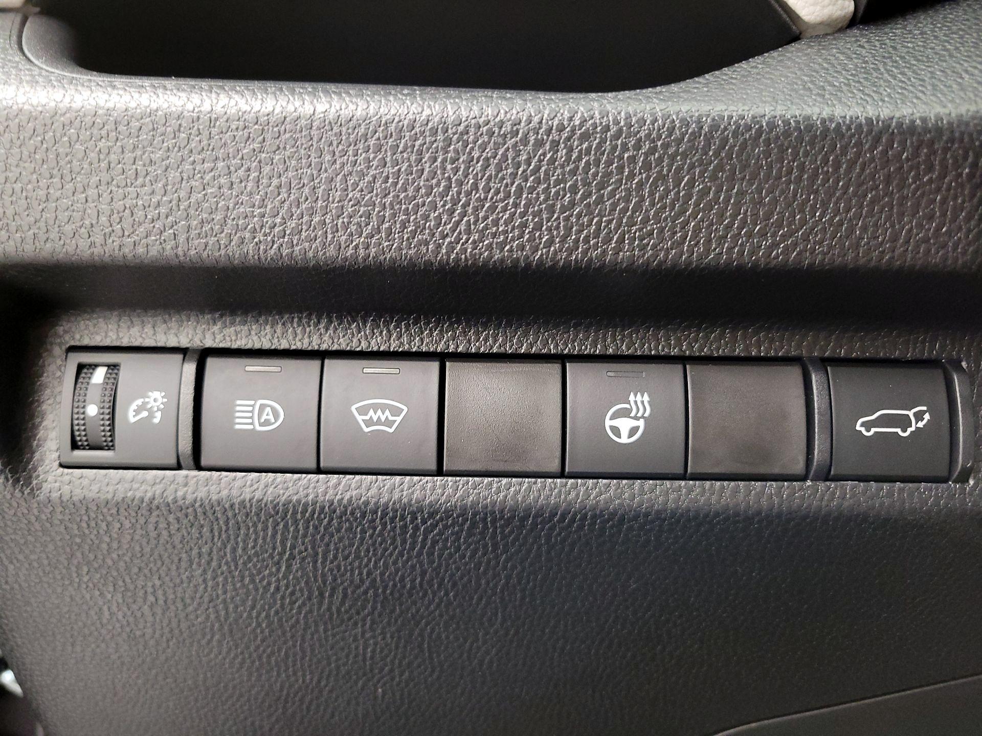 Thumbnail: 2024 Toyota RAV4 - 13