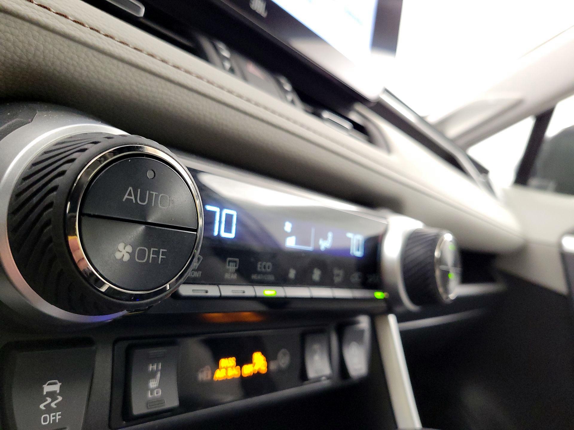 Thumbnail: 2024 Toyota RAV4 - 16