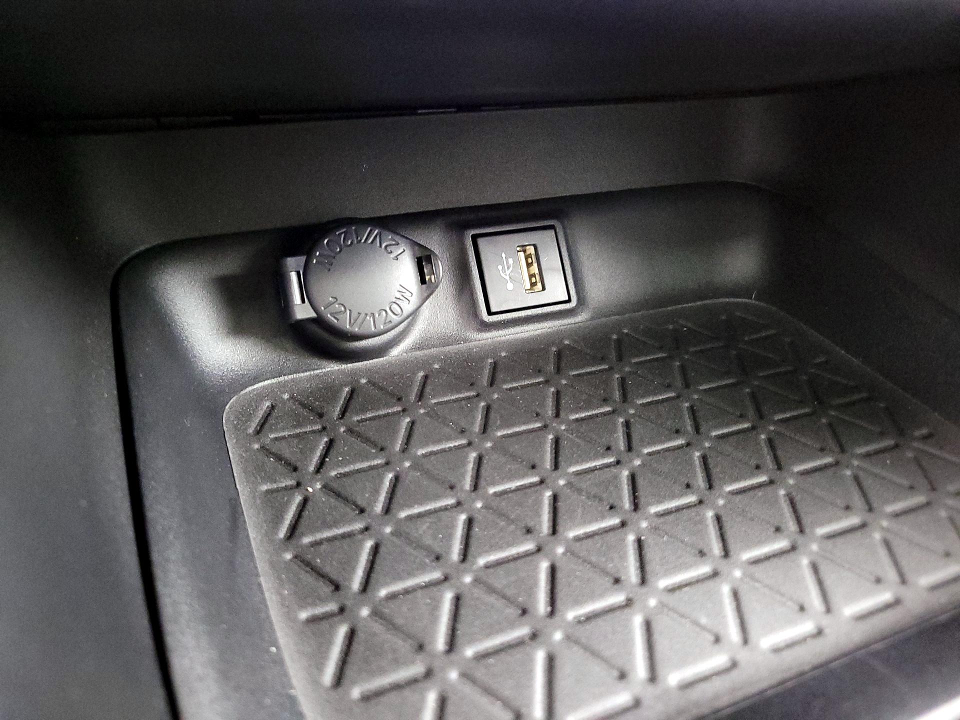 Thumbnail: 2024 Toyota RAV4 - 18