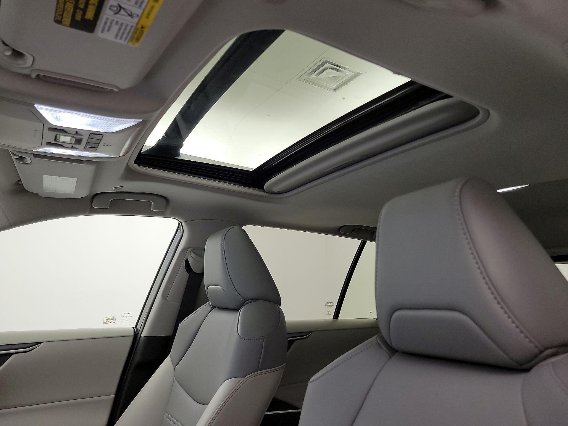 Thumbnail: 2024 Toyota RAV4 - 19