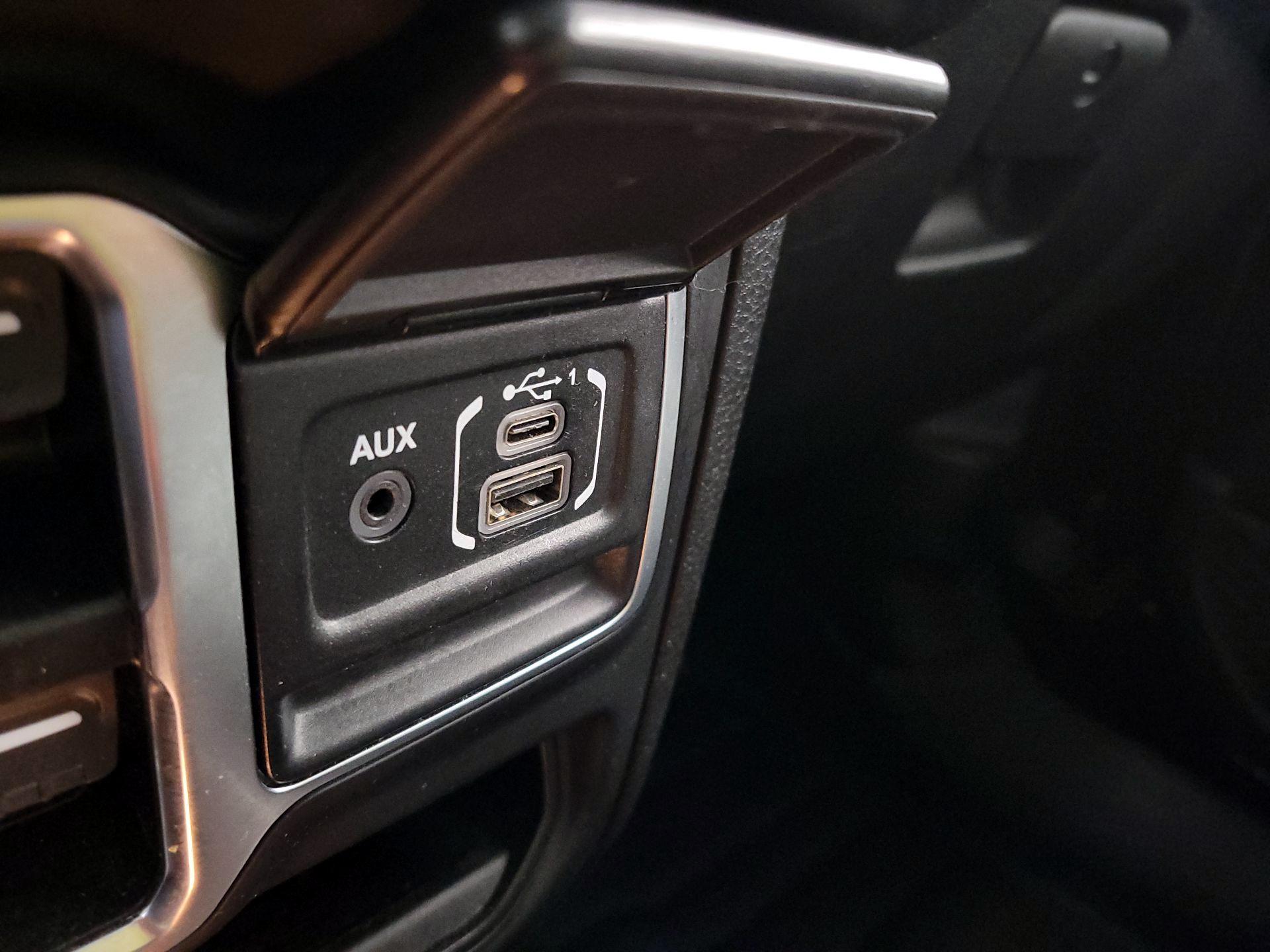 Thumbnail: 2024 Jeep Wrangler - 18