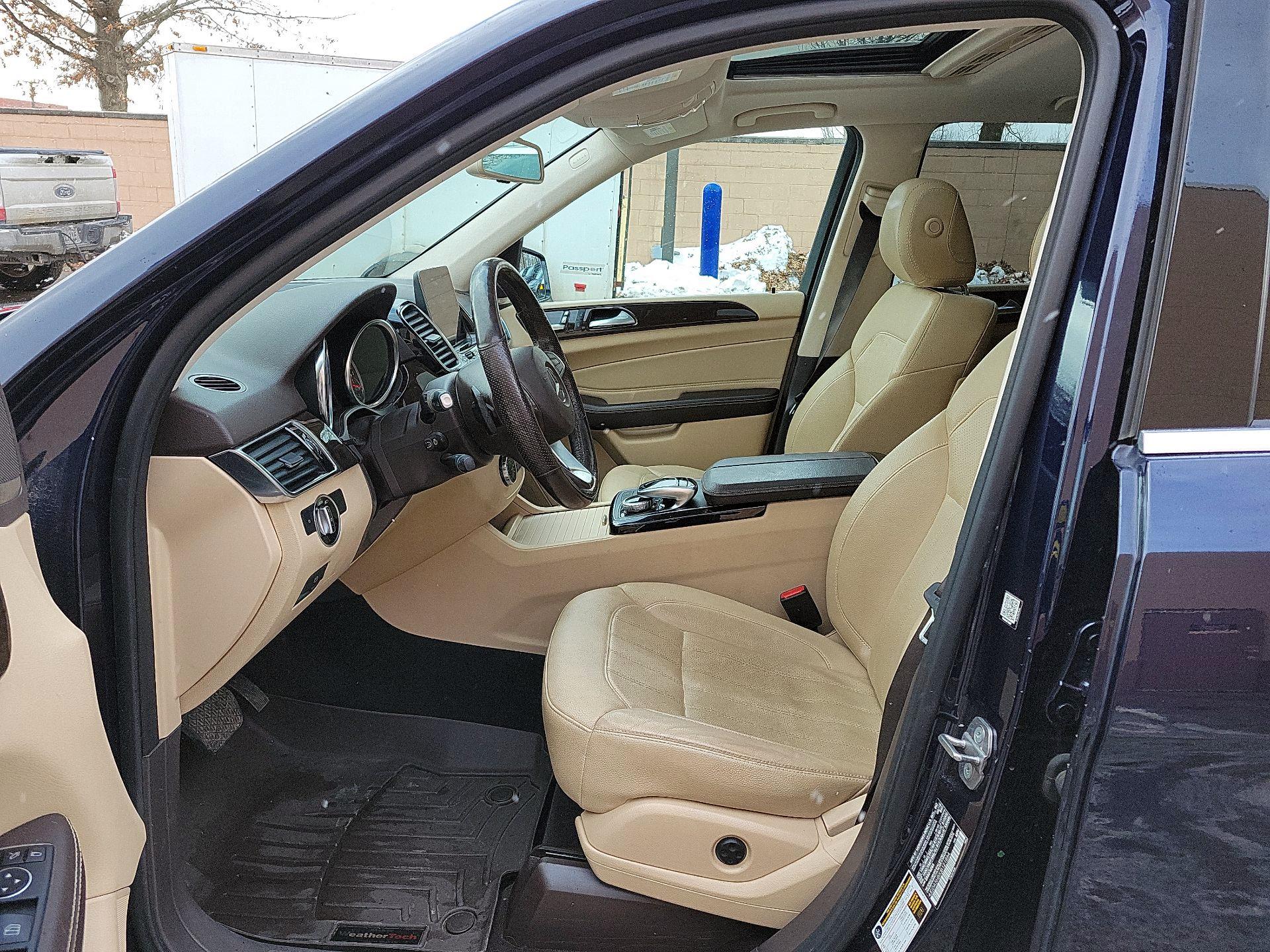 Thumbnail: 2018 Mercedes-Benz GLE - 9