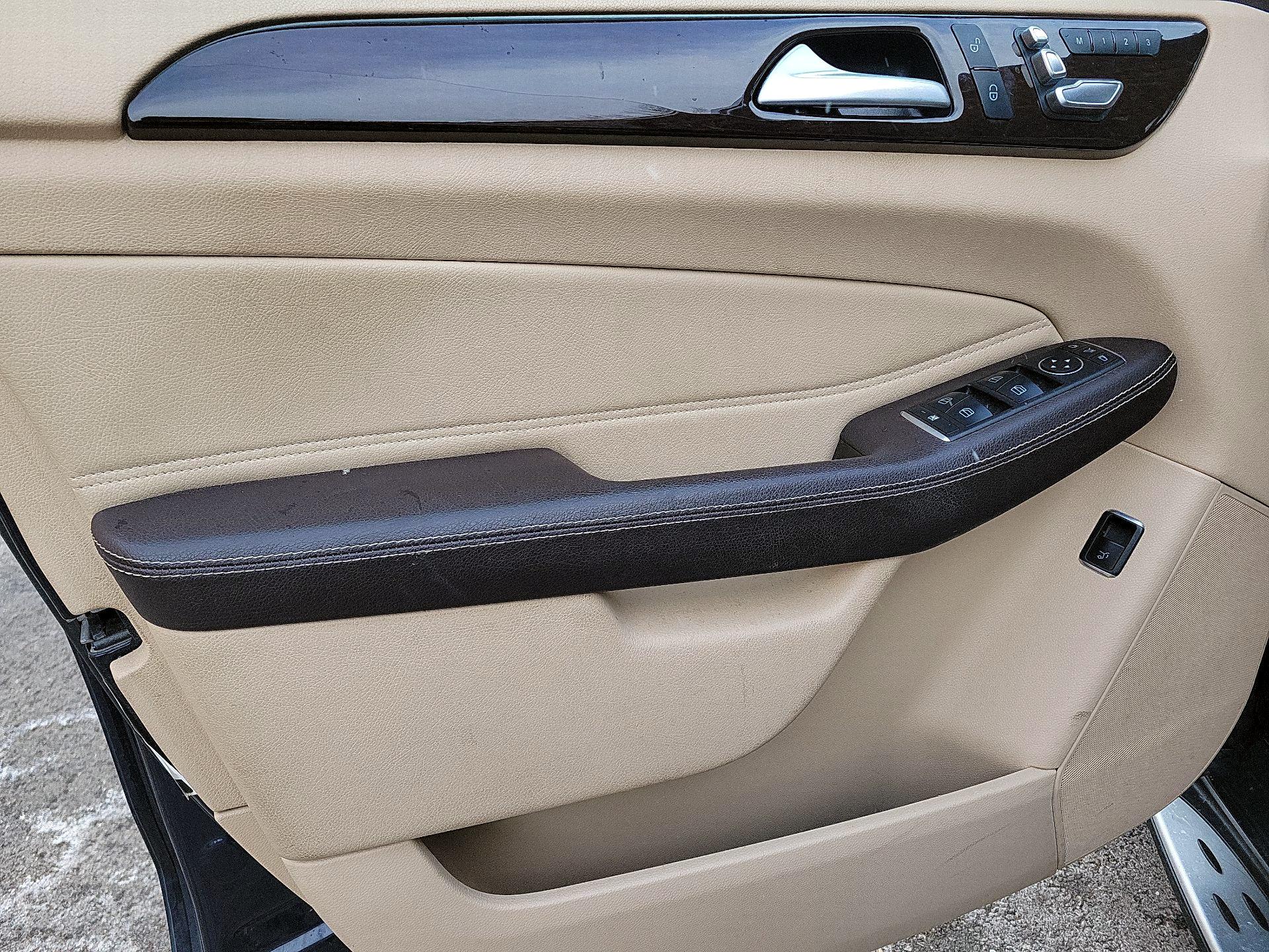 Thumbnail: 2018 Mercedes-Benz GLE - 10