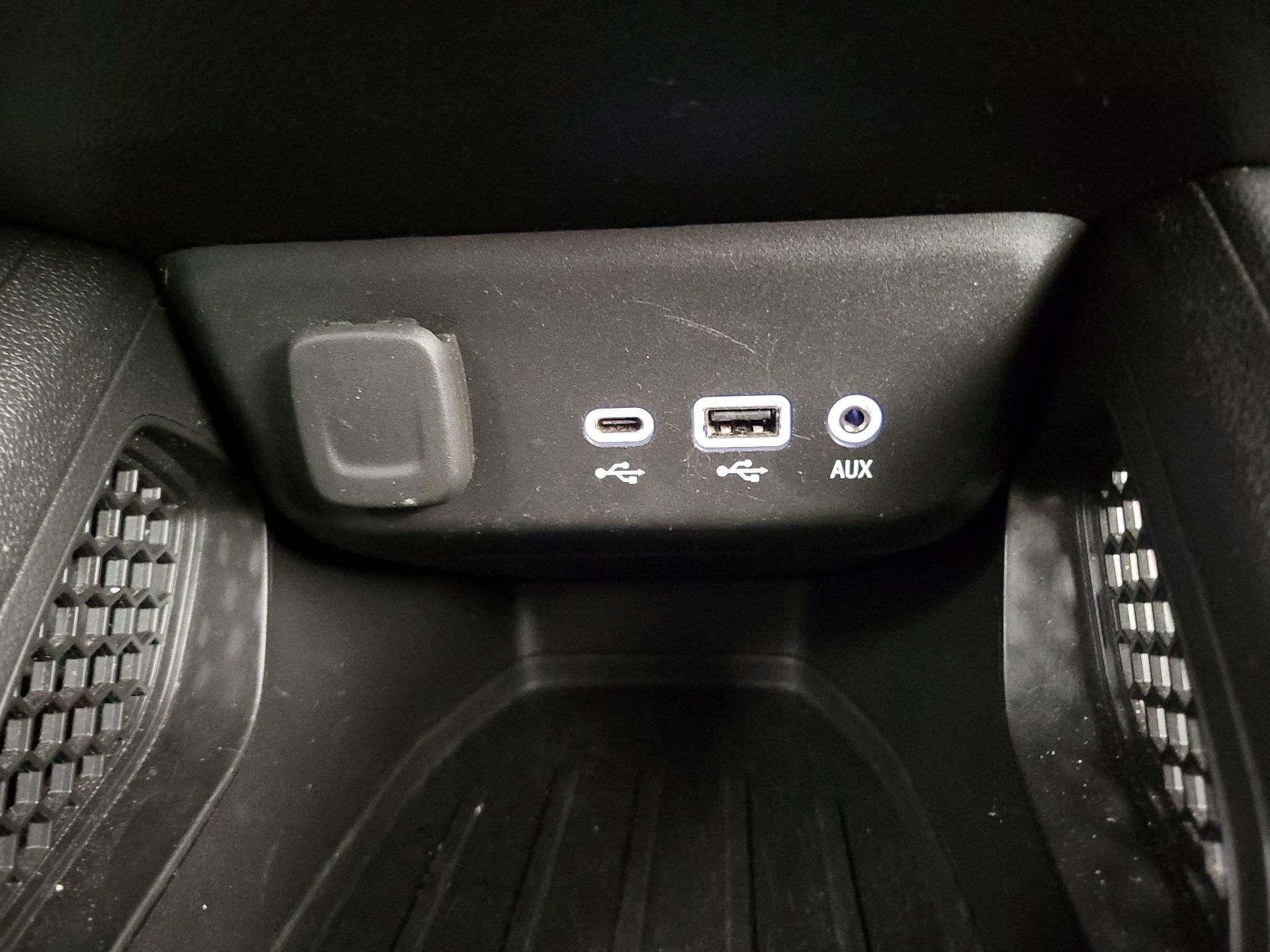 Thumbnail: 2022 Chevrolet TrailBlazer - 18