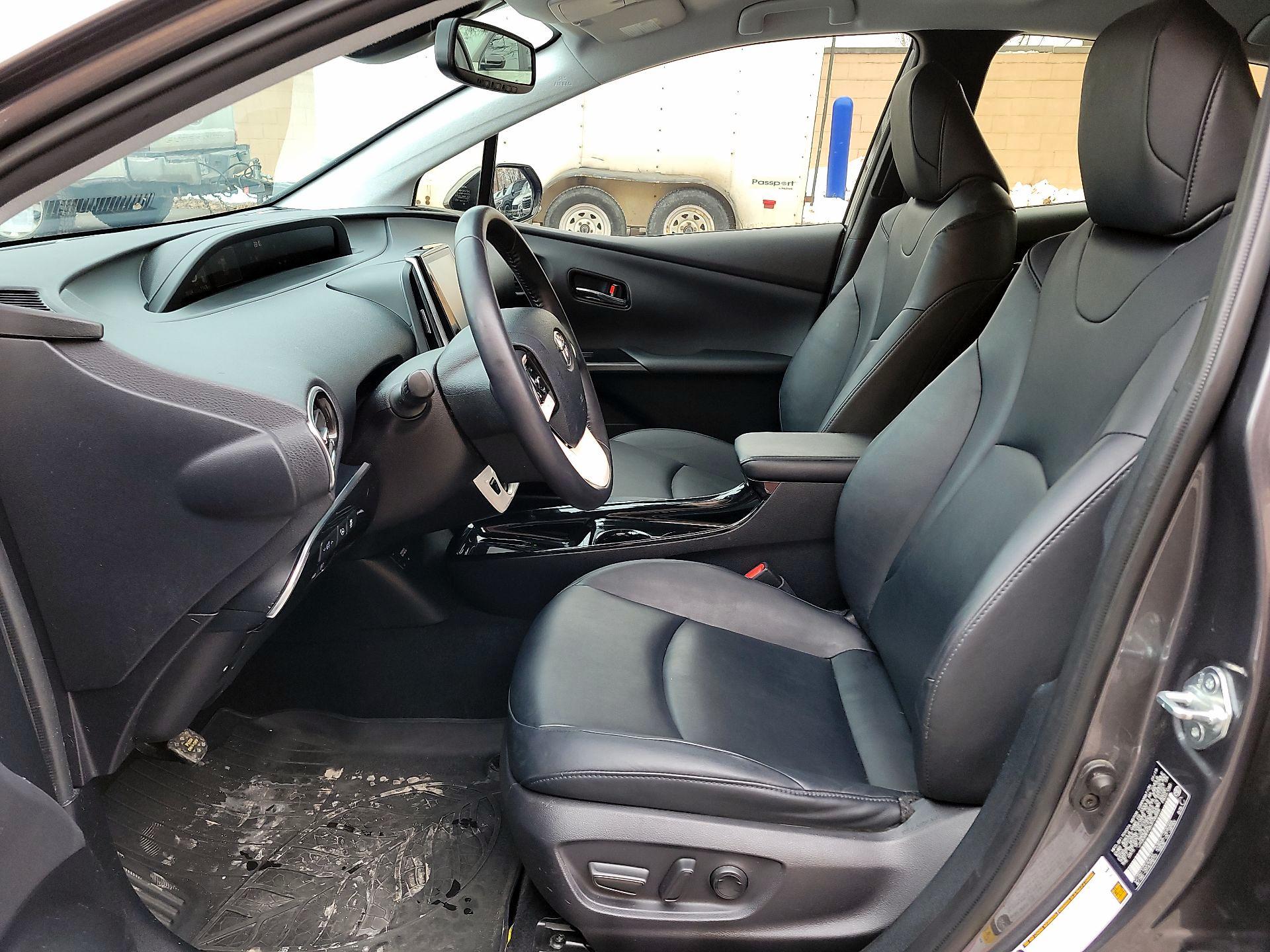 Thumbnail: 2019 Toyota Prius Prime - 9