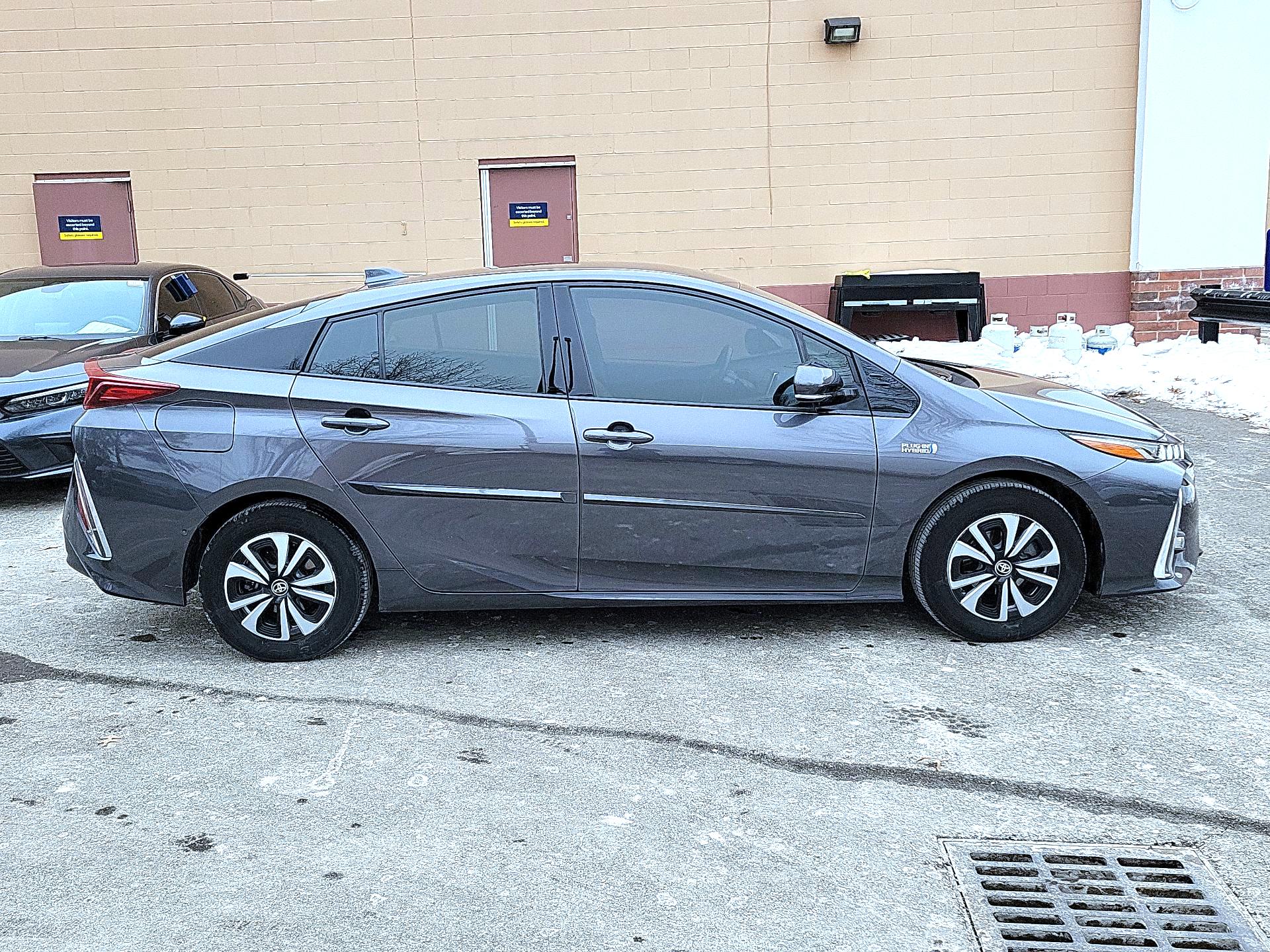 Thumbnail: 2019 Toyota Prius Prime - 4