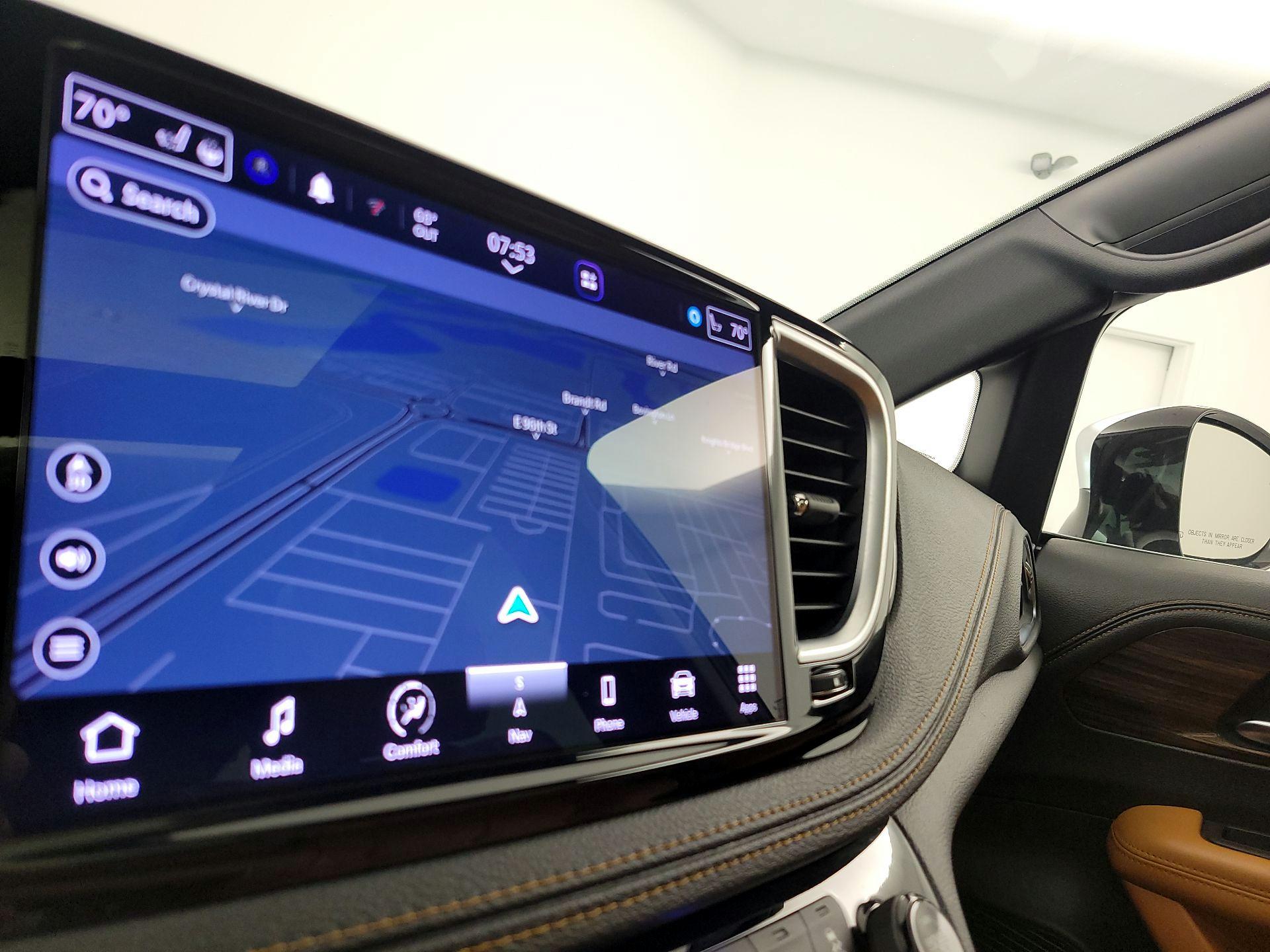 Thumbnail: 2022 Chrysler Pacifica - 14