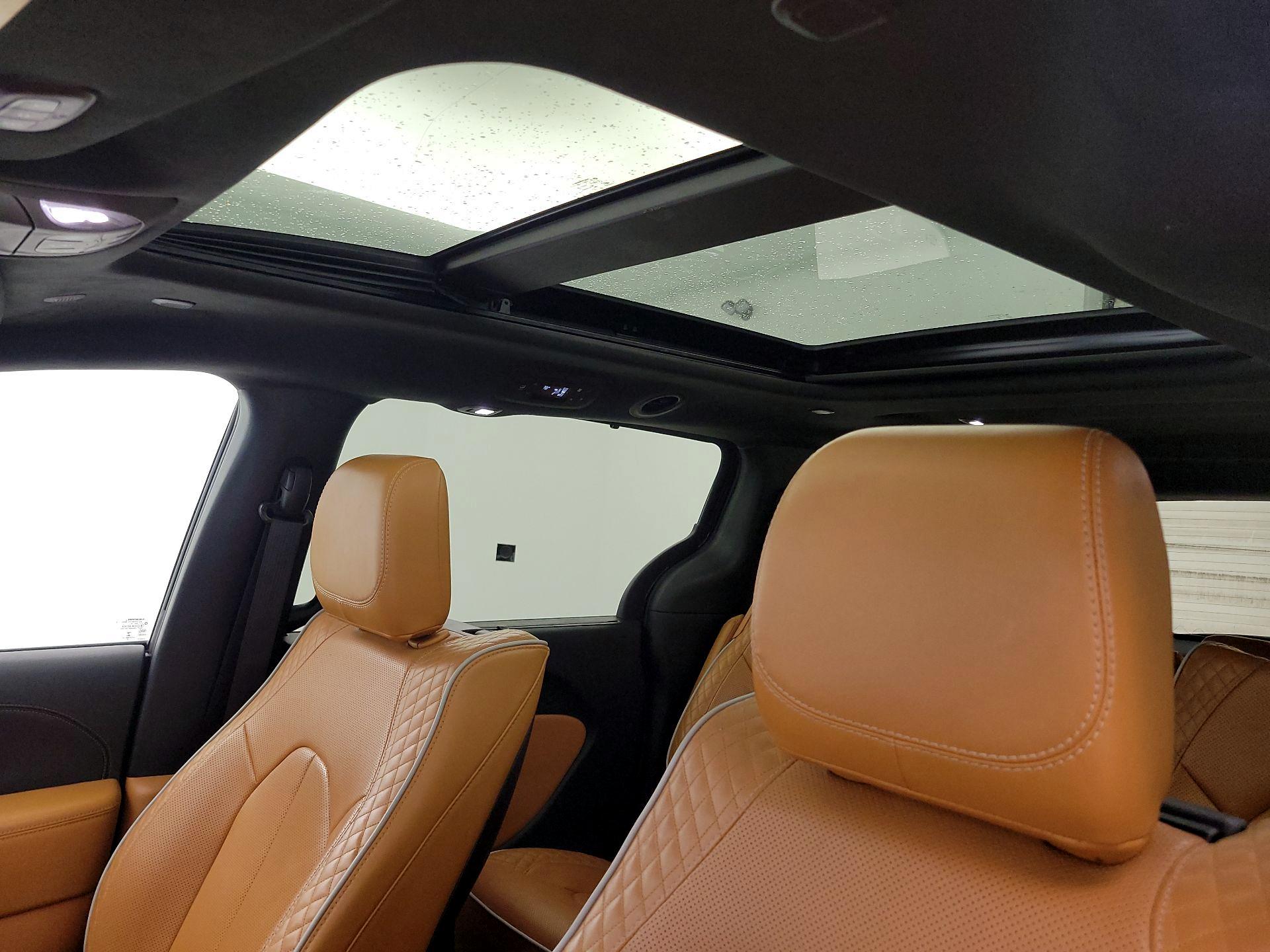 Thumbnail: 2022 Chrysler Pacifica - 20