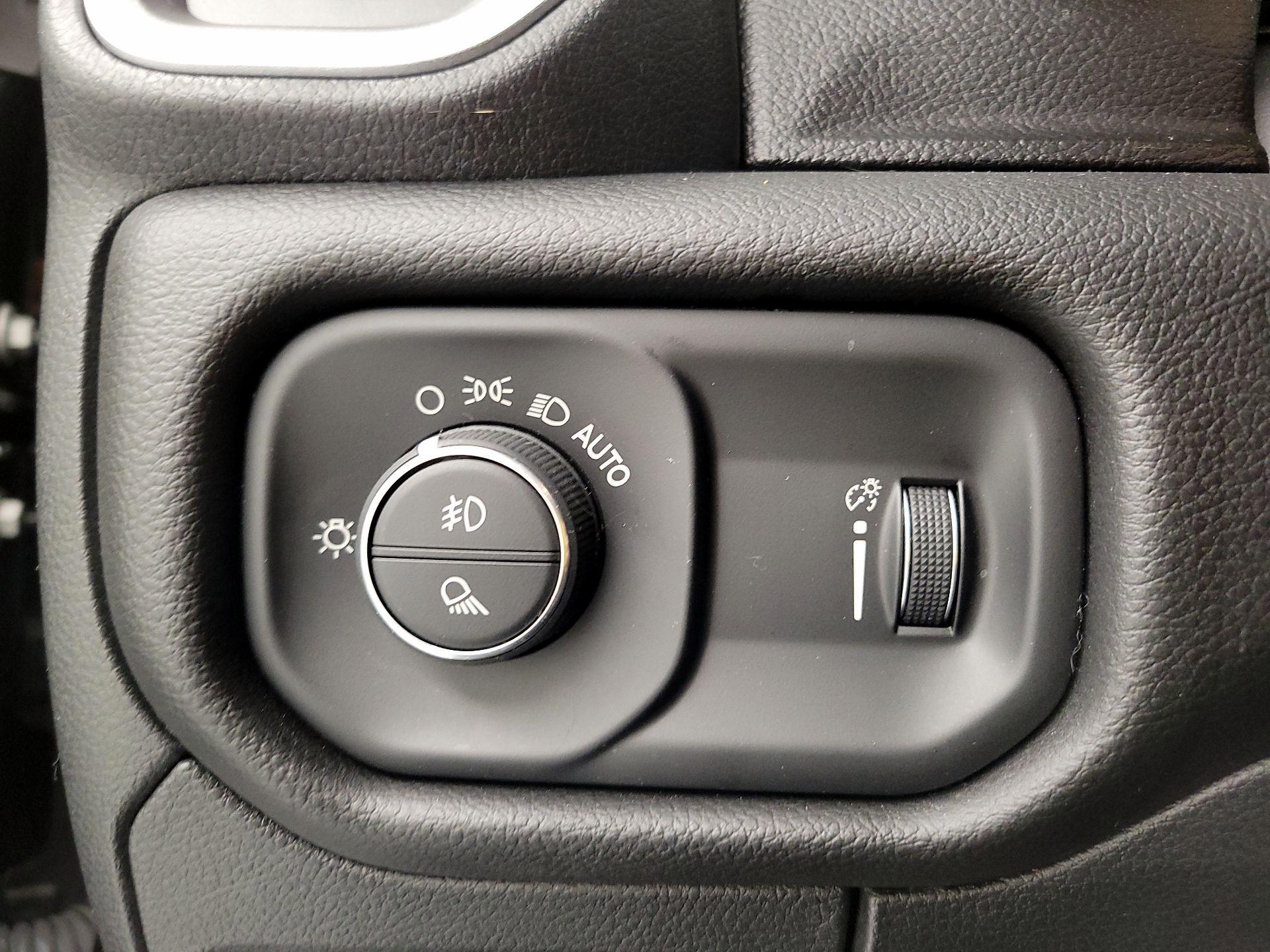 Thumbnail: 2023 RAM 1500 - 13