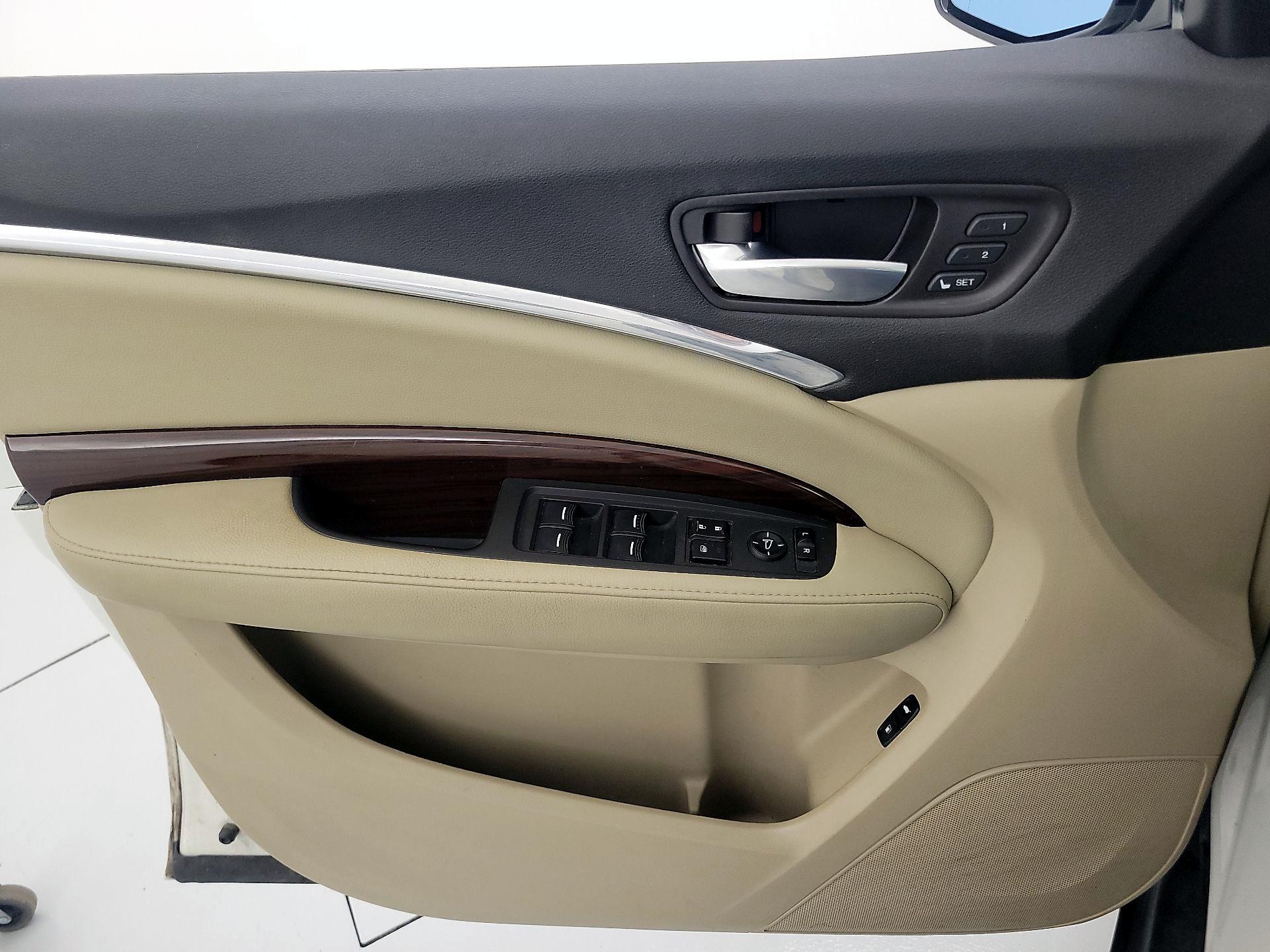 Thumbnail: 2015 Acura MDX - 12