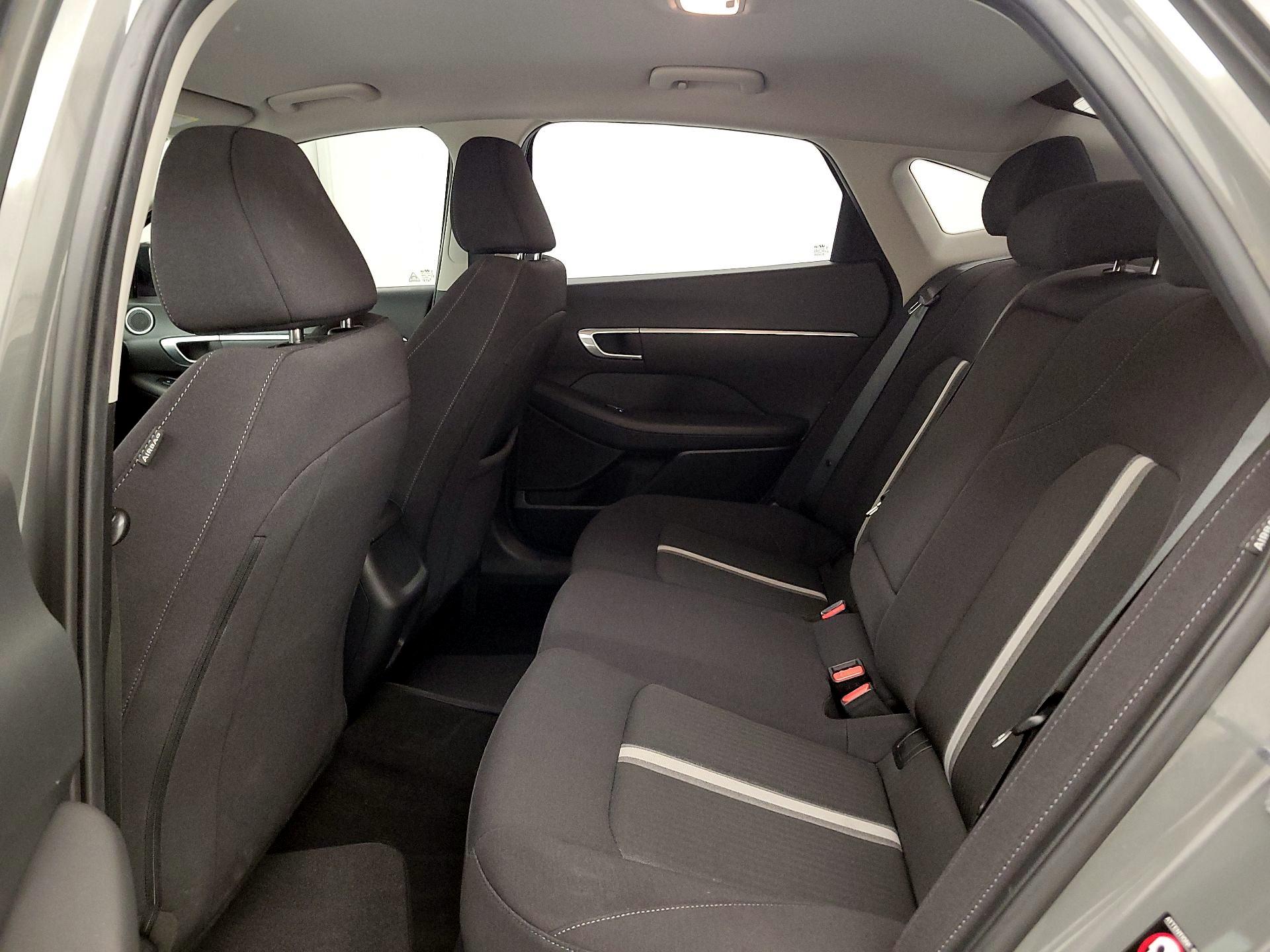 Thumbnail: 2022 Hyundai Sonata - 19