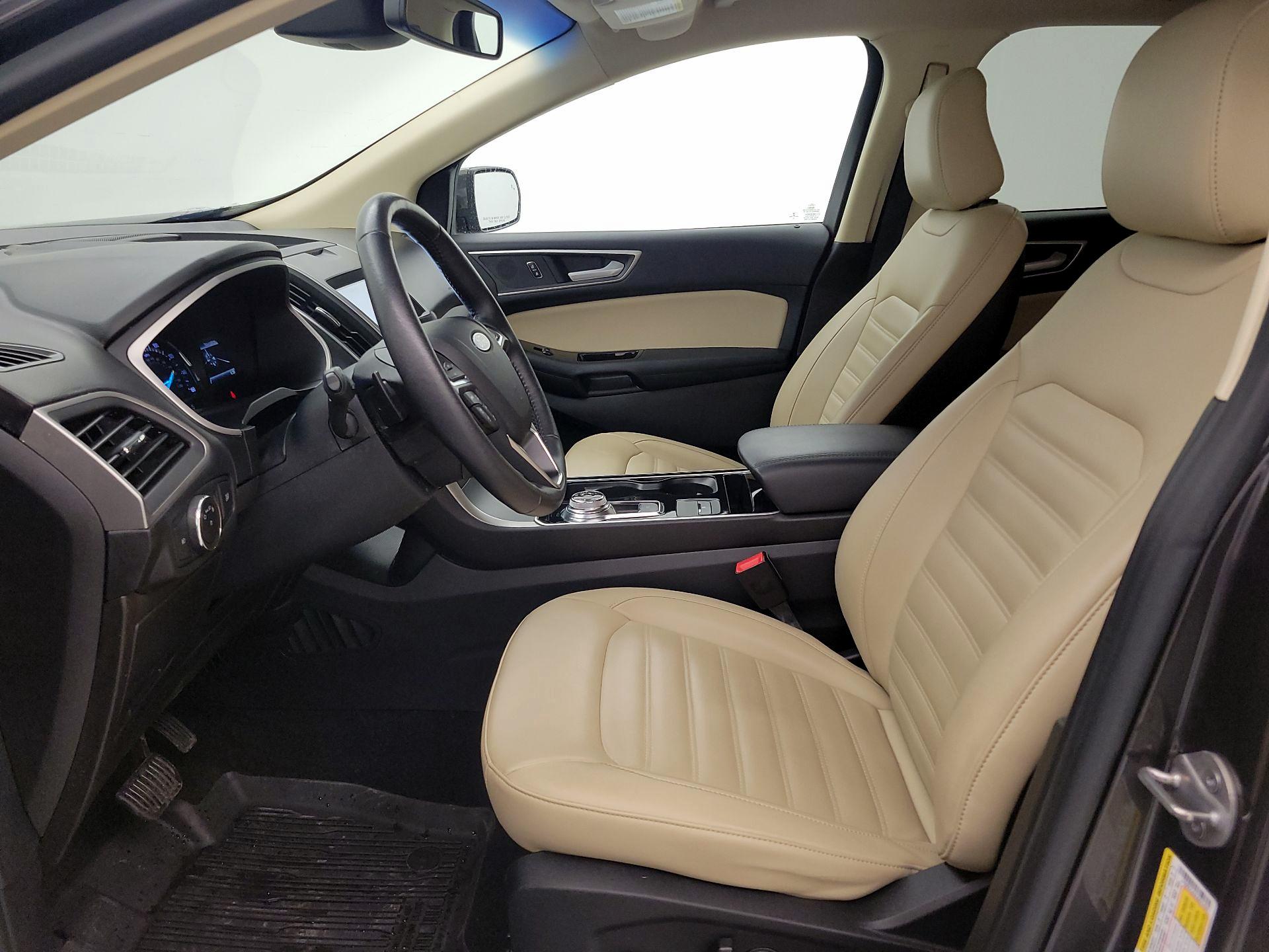 Thumbnail: 2020 Ford Edge - 11