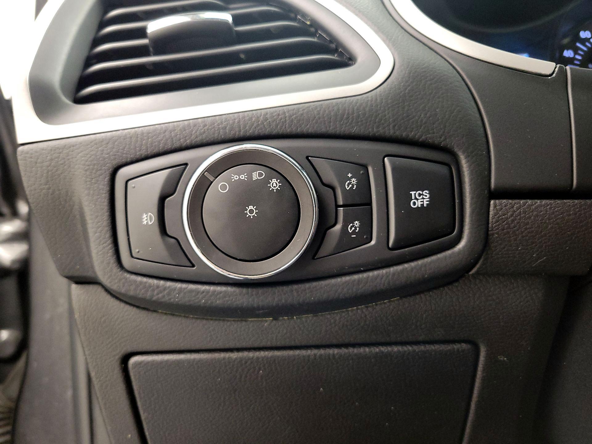 Thumbnail: 2020 Ford Edge - 13