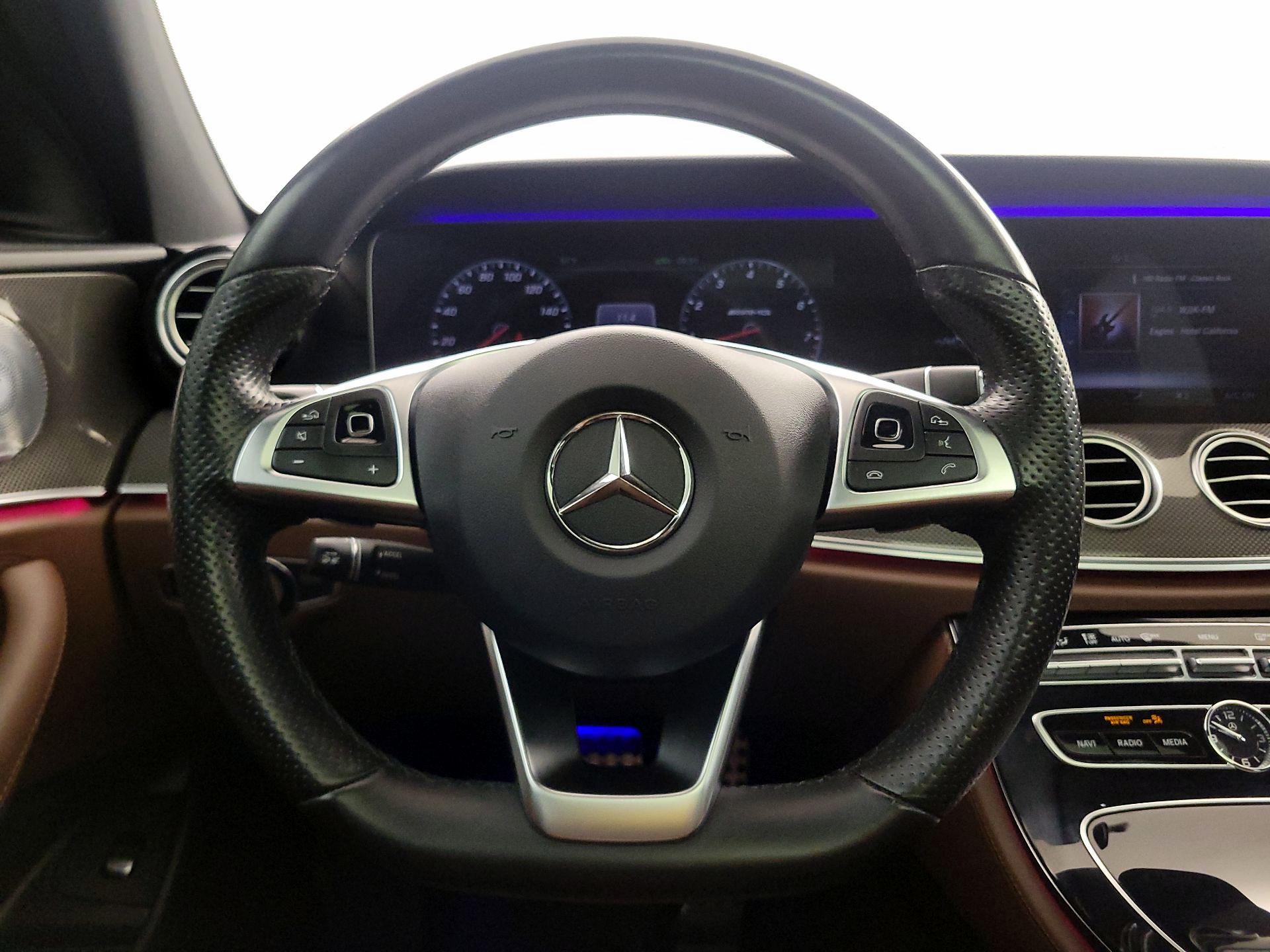 Thumbnail: 2018 Mercedes-Benz E-Class - 10