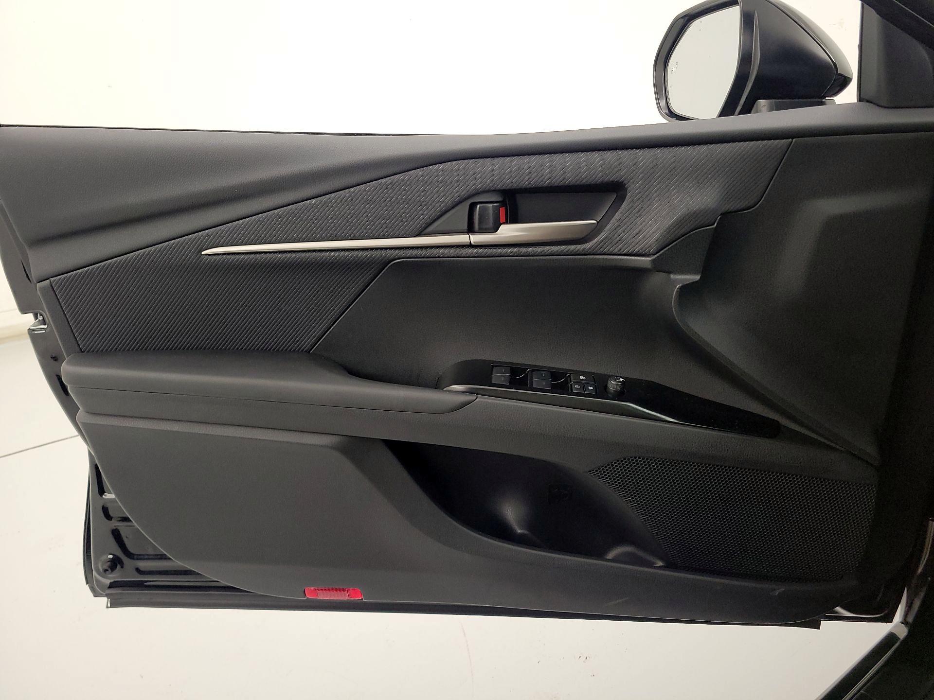 Thumbnail: 2026 Toyota Camry - 12