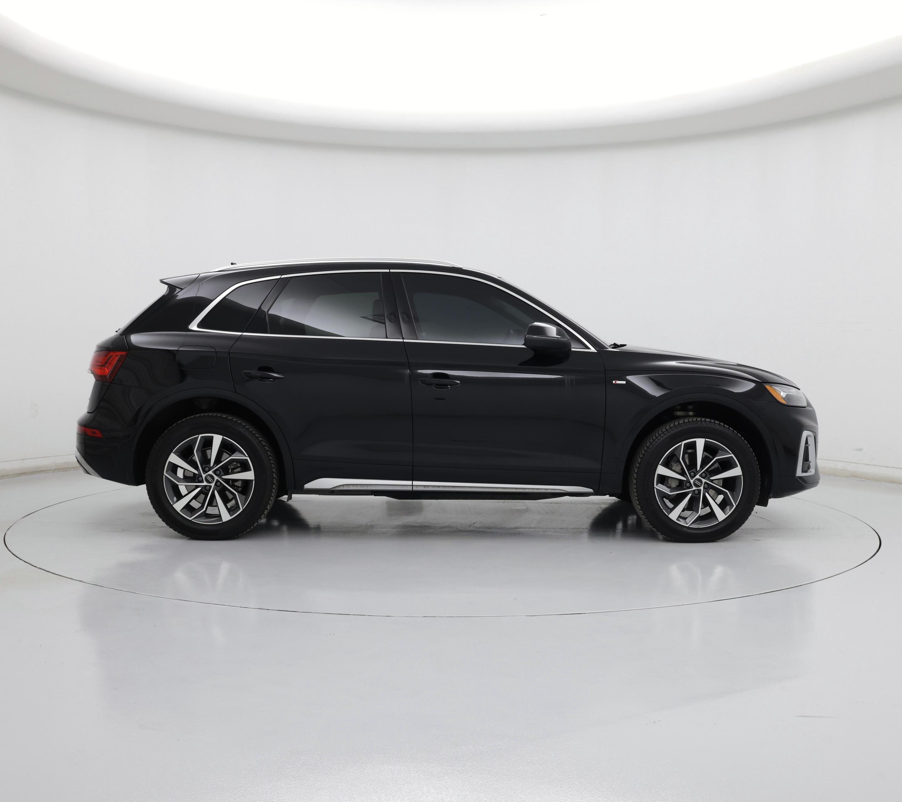 Thumbnail: 2024 Audi Q5 - 7