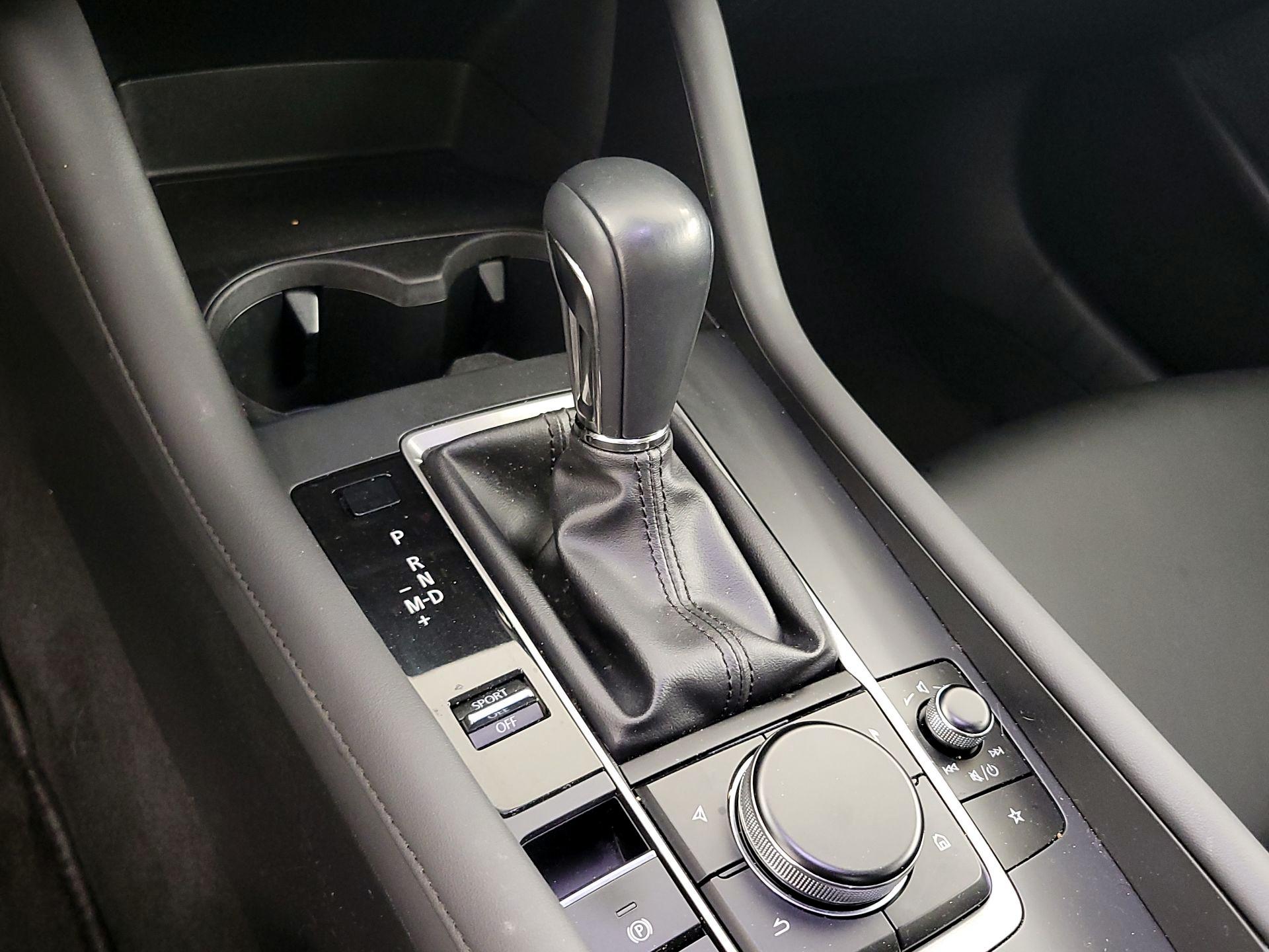 Thumbnail: 2021 Mazda Mazda3 - 17