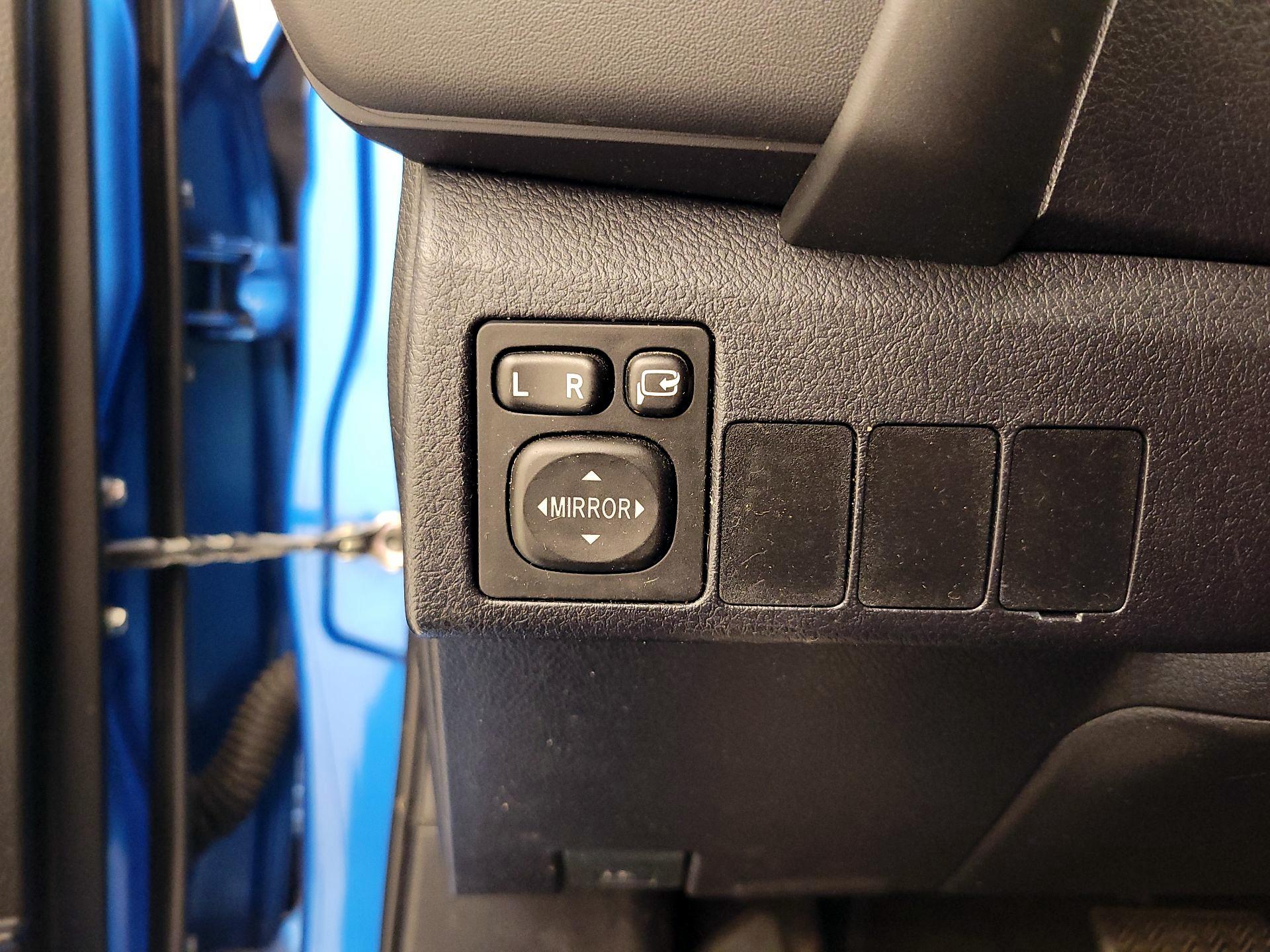 Thumbnail: 2016 Scion iM - 13