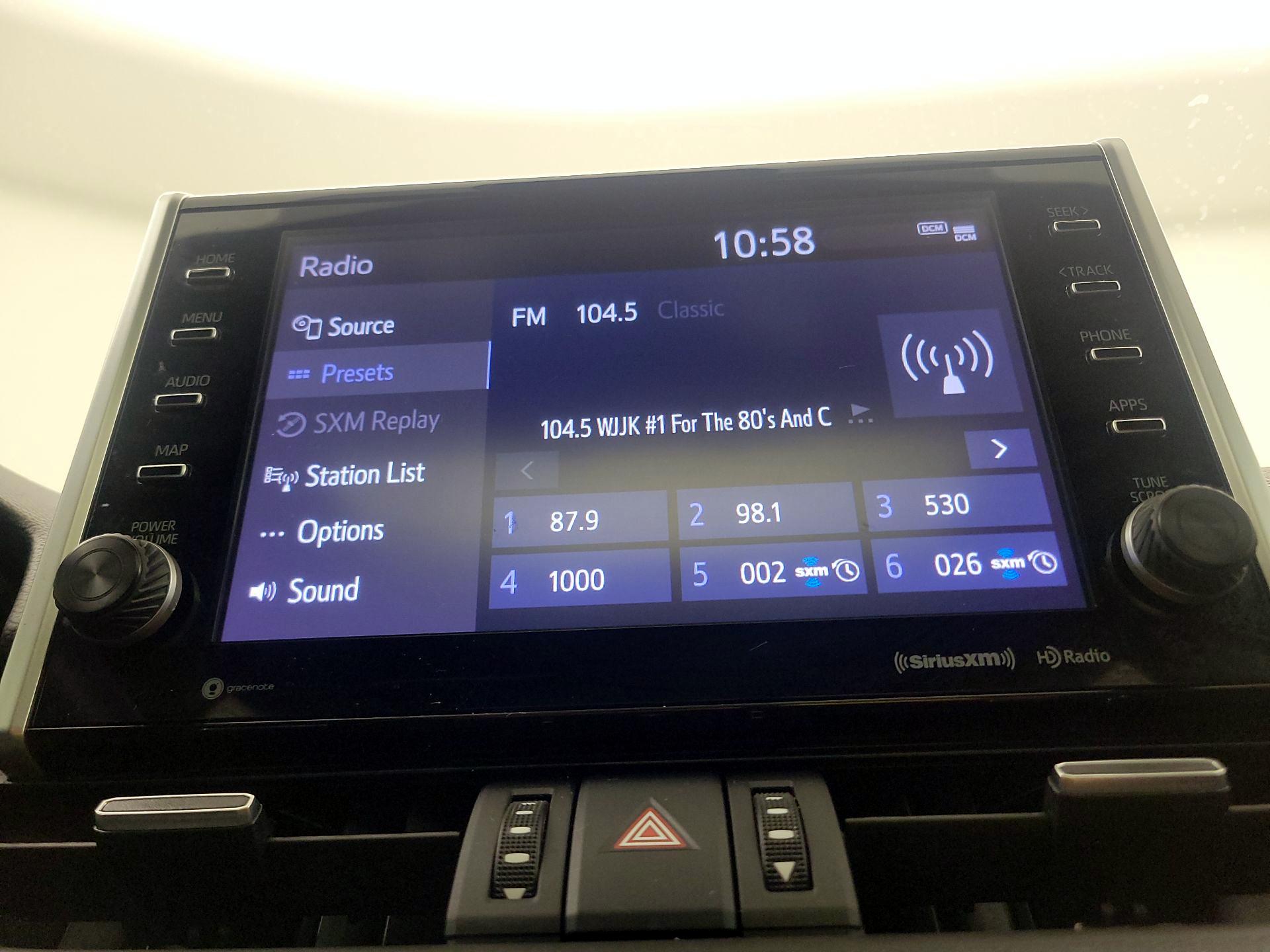 Thumbnail: 2022 Toyota RAV4 - 15