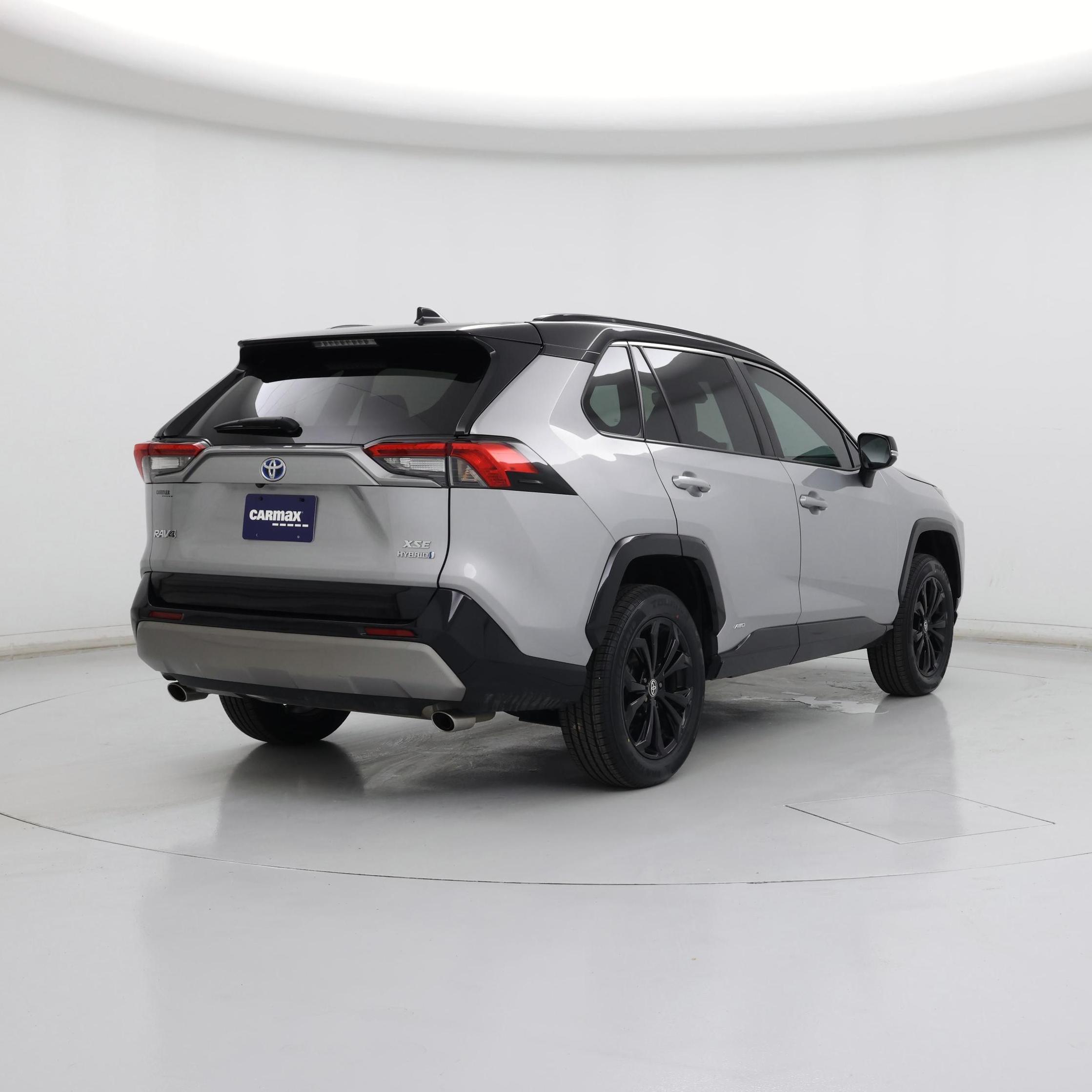 Thumbnail: 2022 Toyota RAV4 - 8