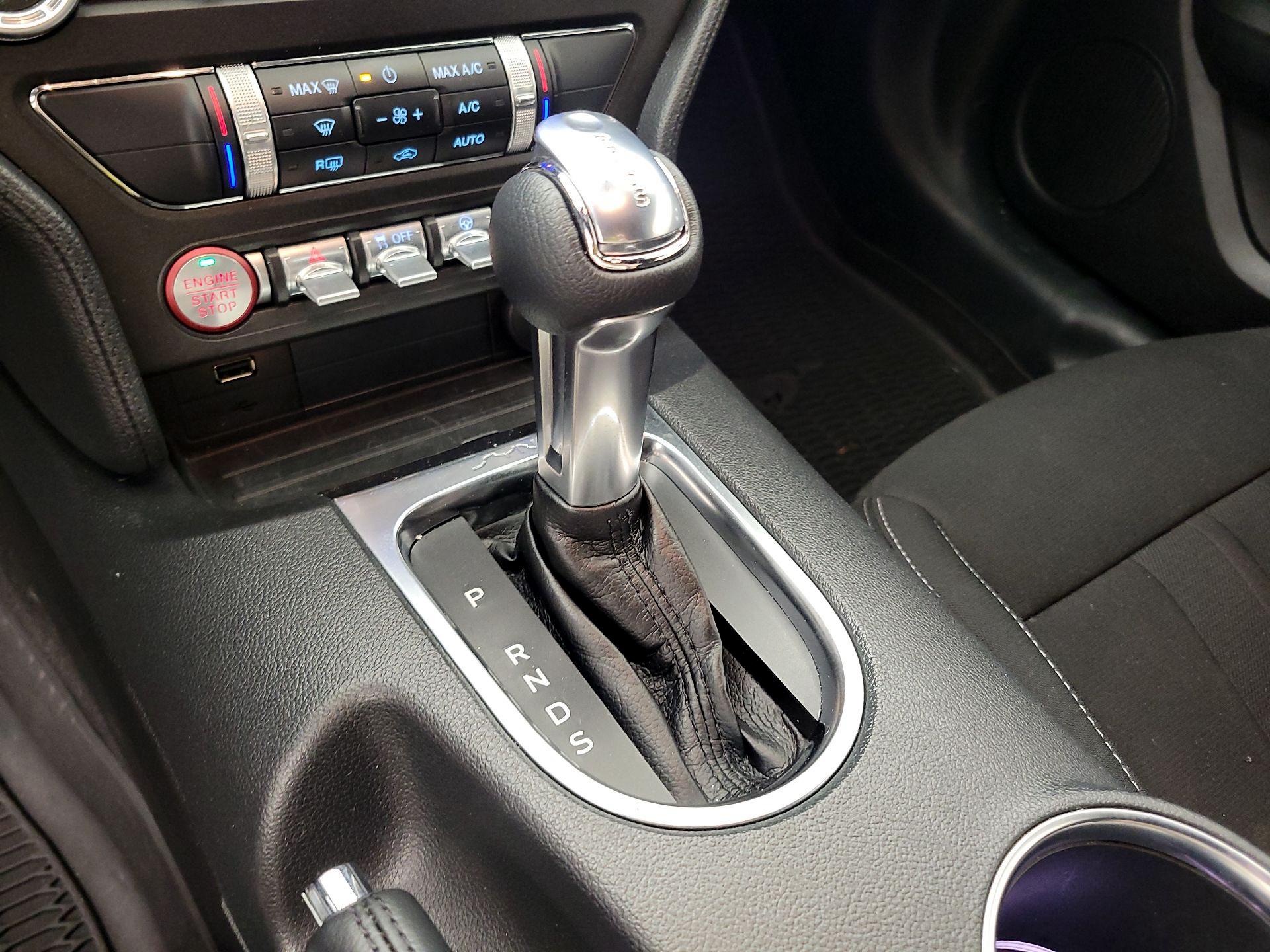 Thumbnail: 2022 Ford Mustang - 17