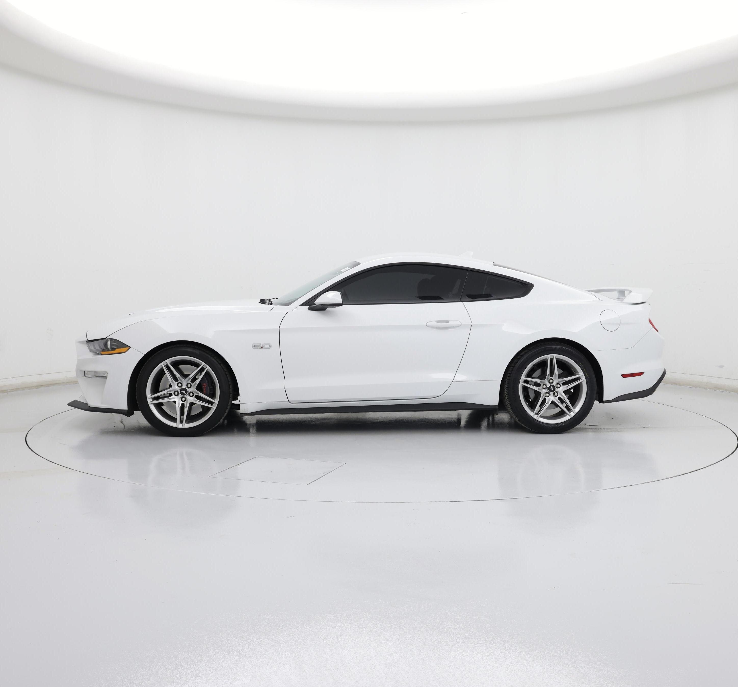 Thumbnail: 2022 Ford Mustang - 3