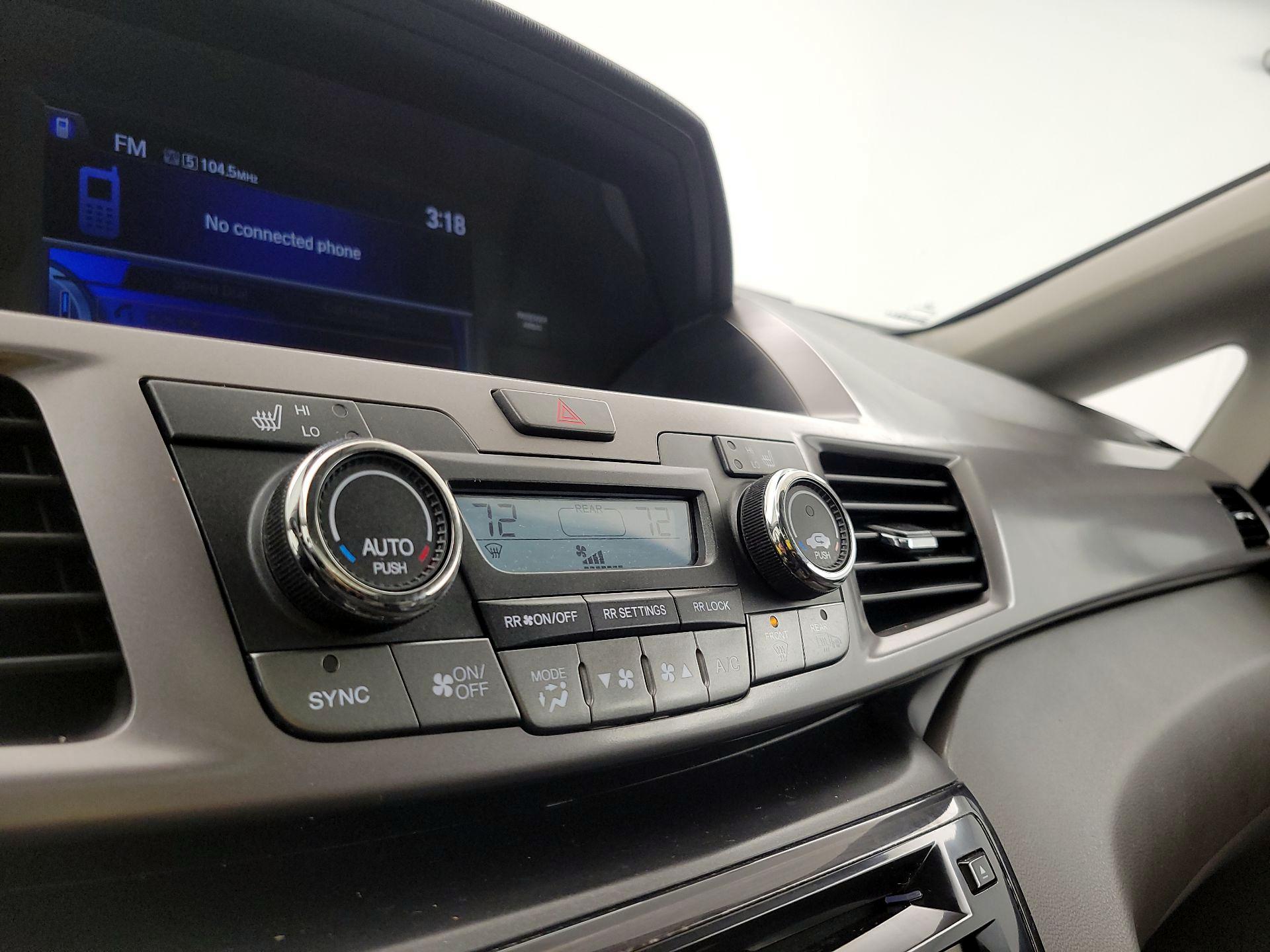 Thumbnail: 2017 Honda Odyssey - 17