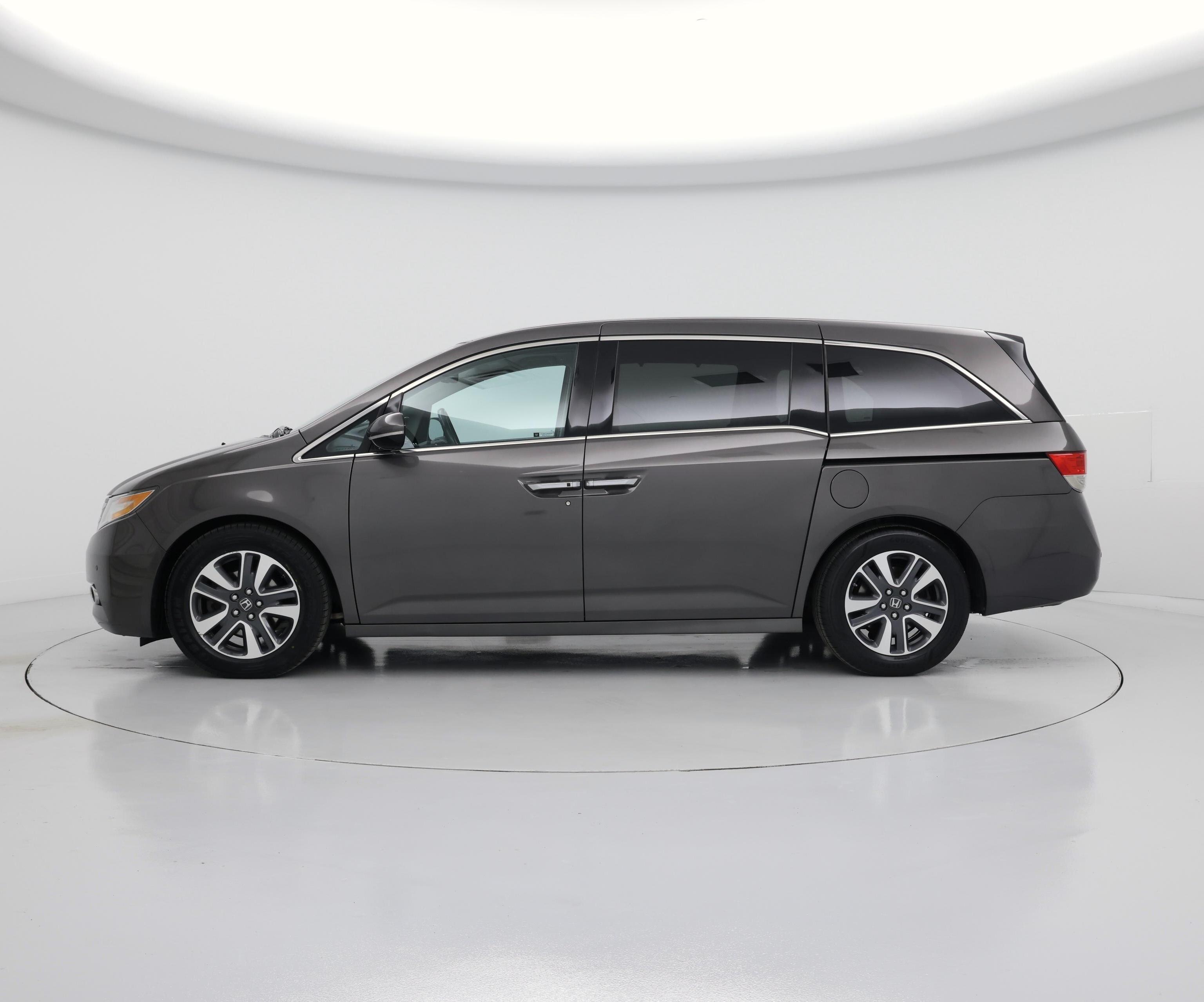 Thumbnail: 2017 Honda Odyssey - 3
