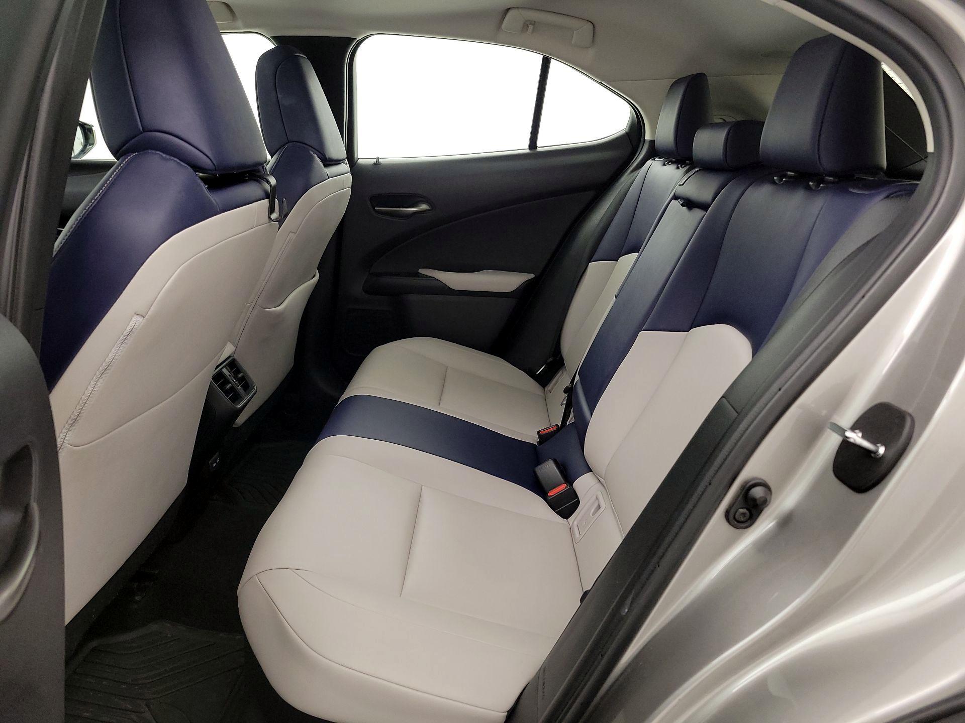 Thumbnail: 2021 Lexus UX - 20