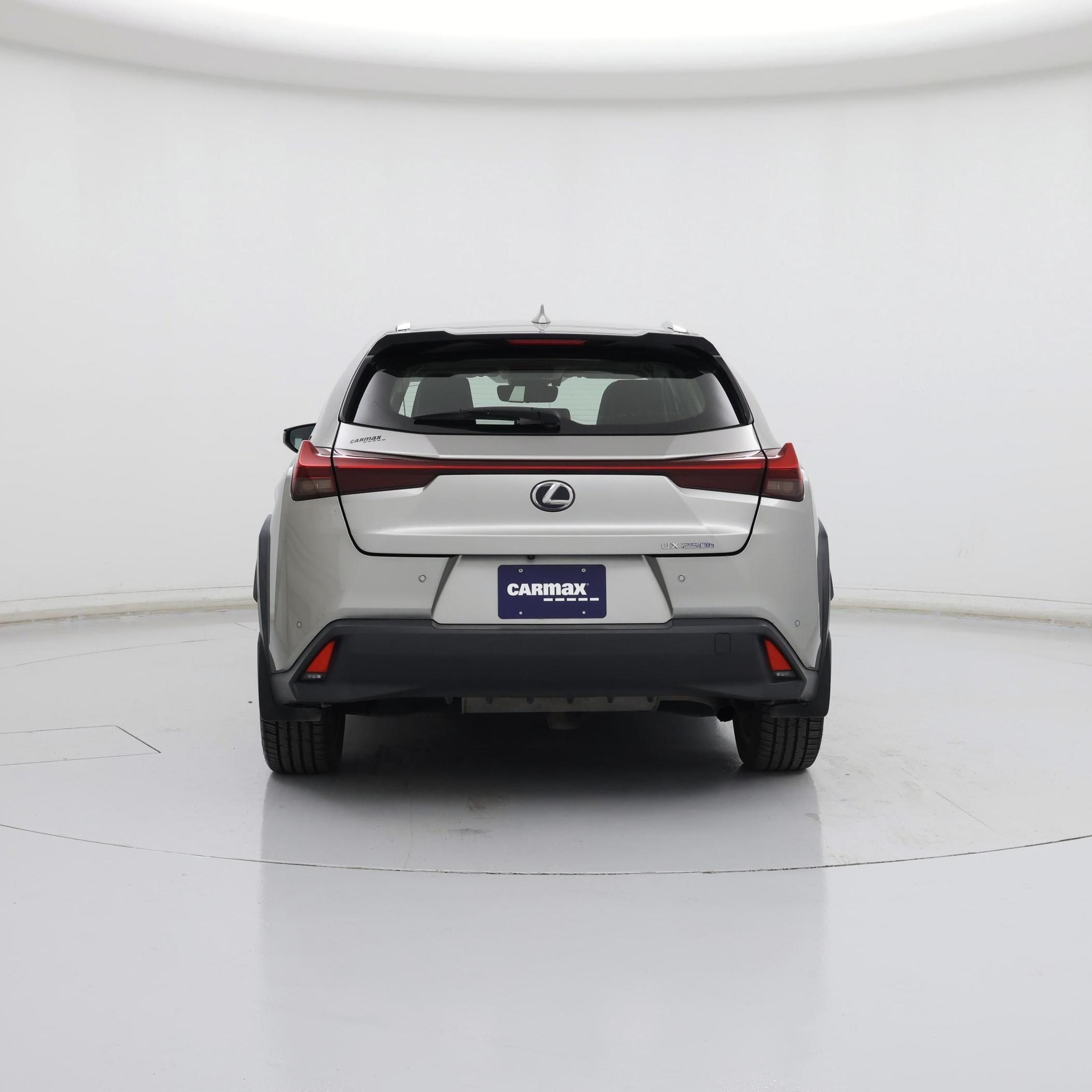 Thumbnail: 2021 Lexus UX - 6