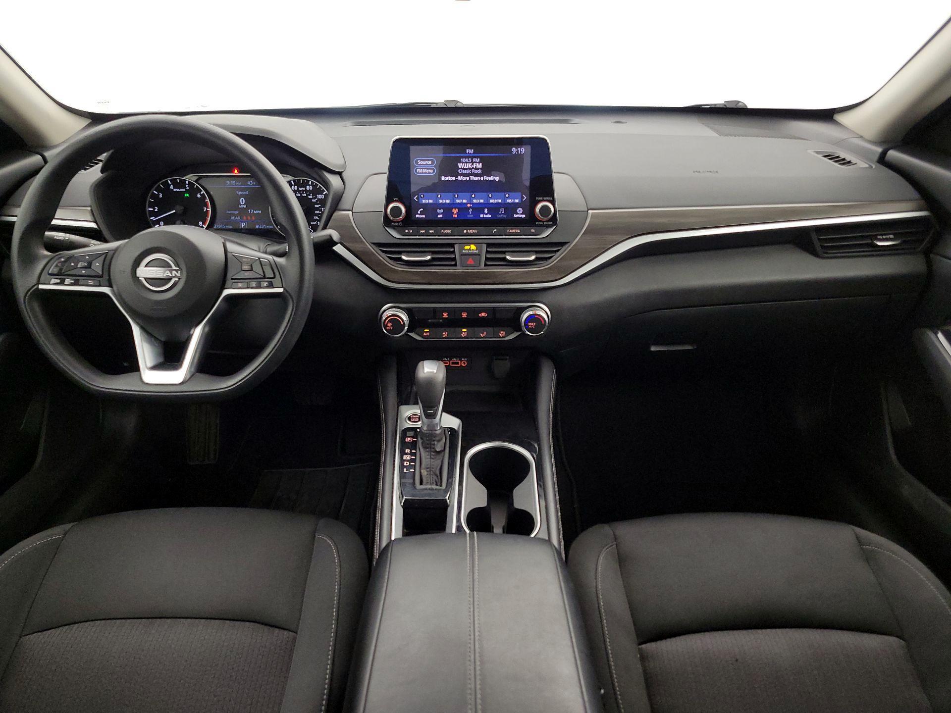 Thumbnail: 2023 Nissan Altima - 9