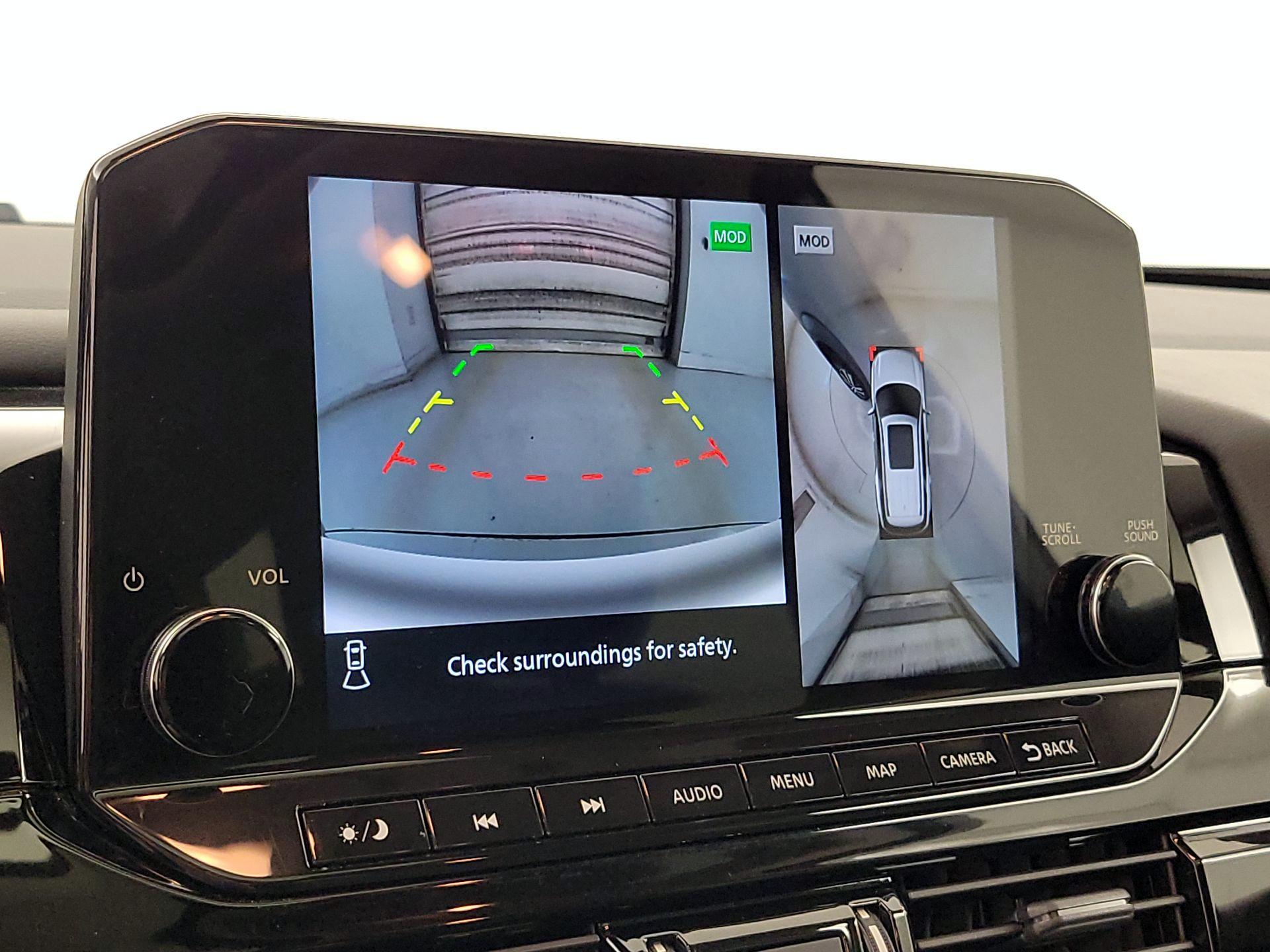 Thumbnail: 2023 Nissan Pathfinder - 15