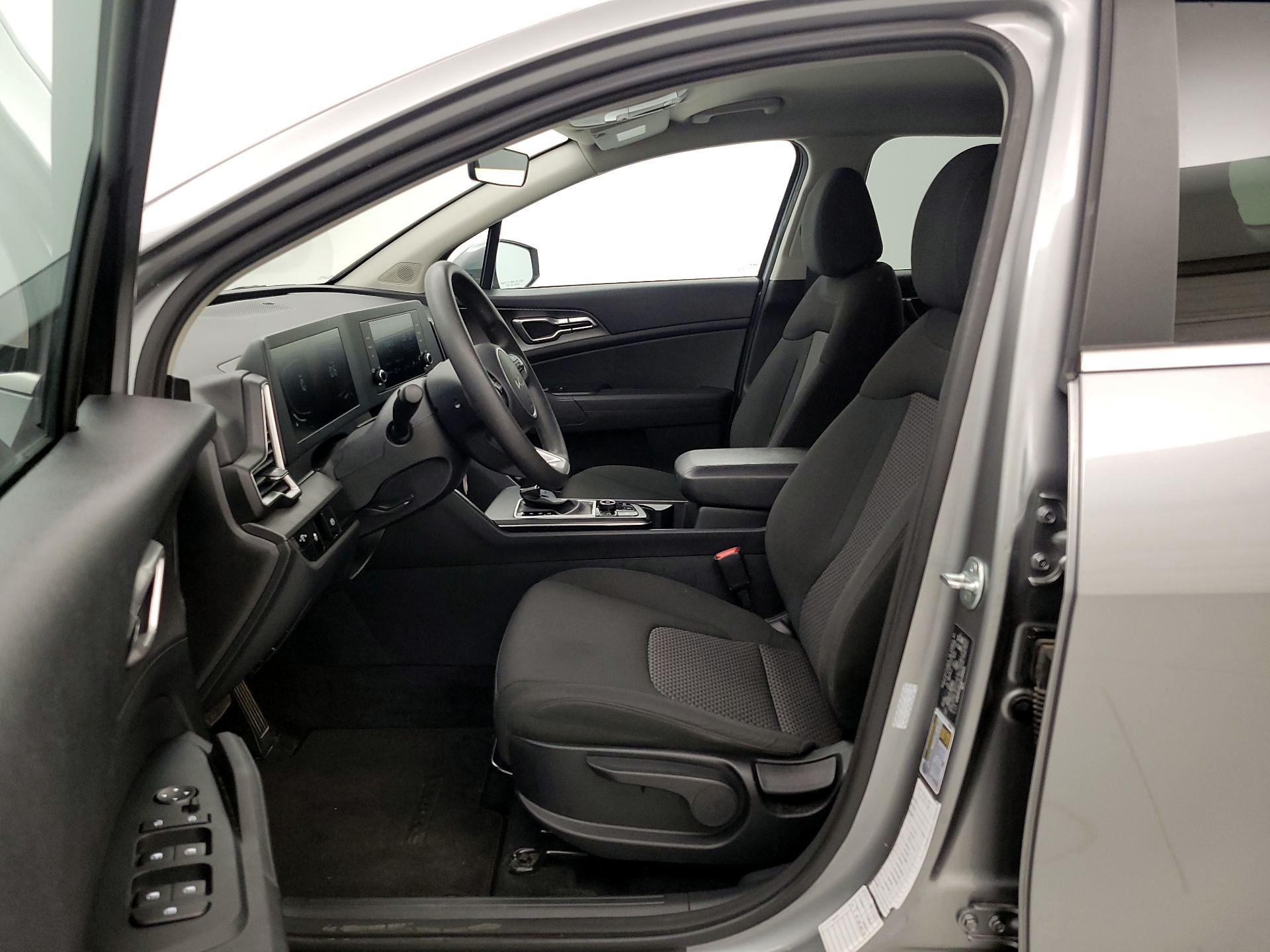 Thumbnail: 2024 Kia Sportage - 11