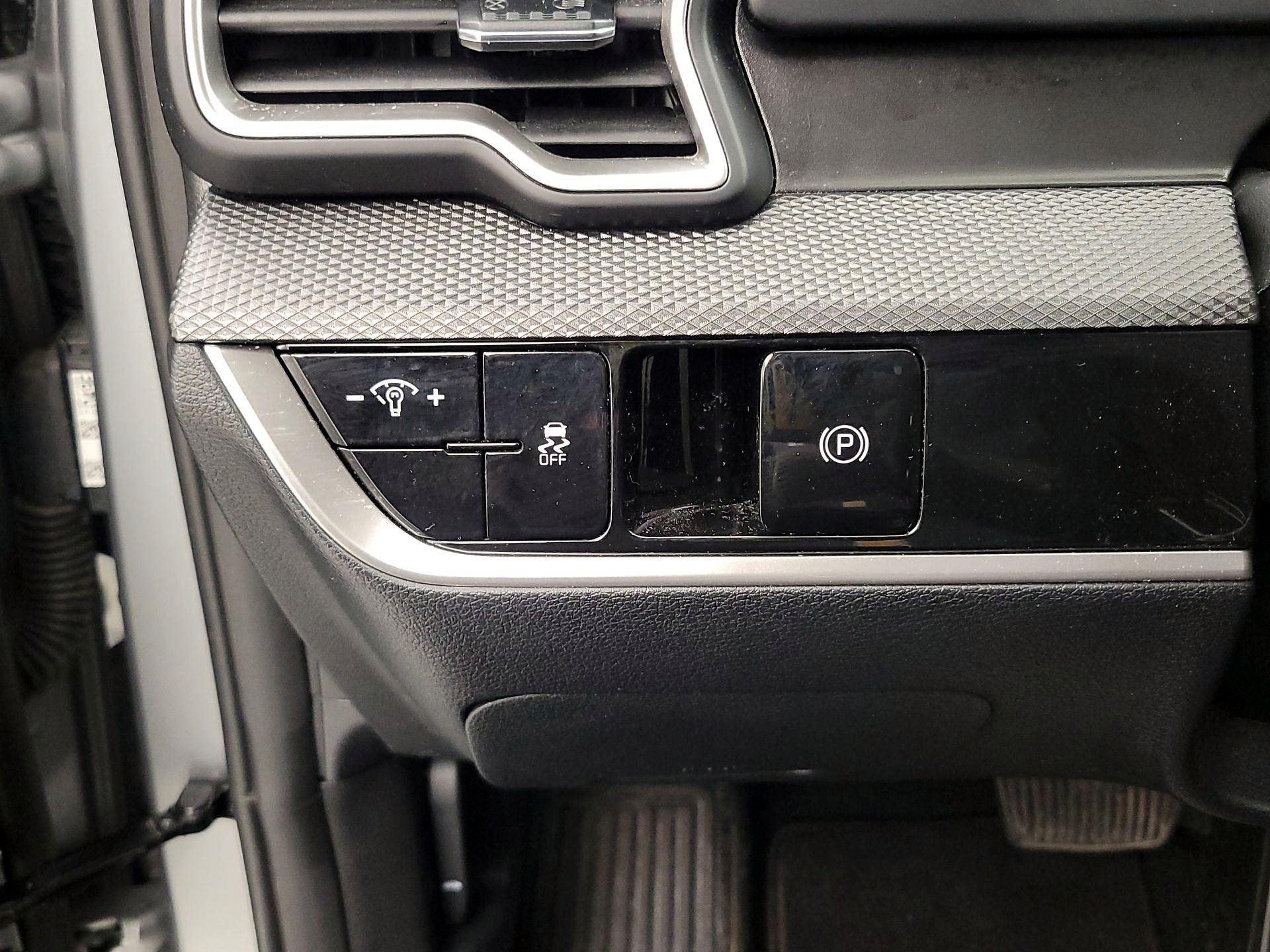 Thumbnail: 2024 Kia Sportage - 13