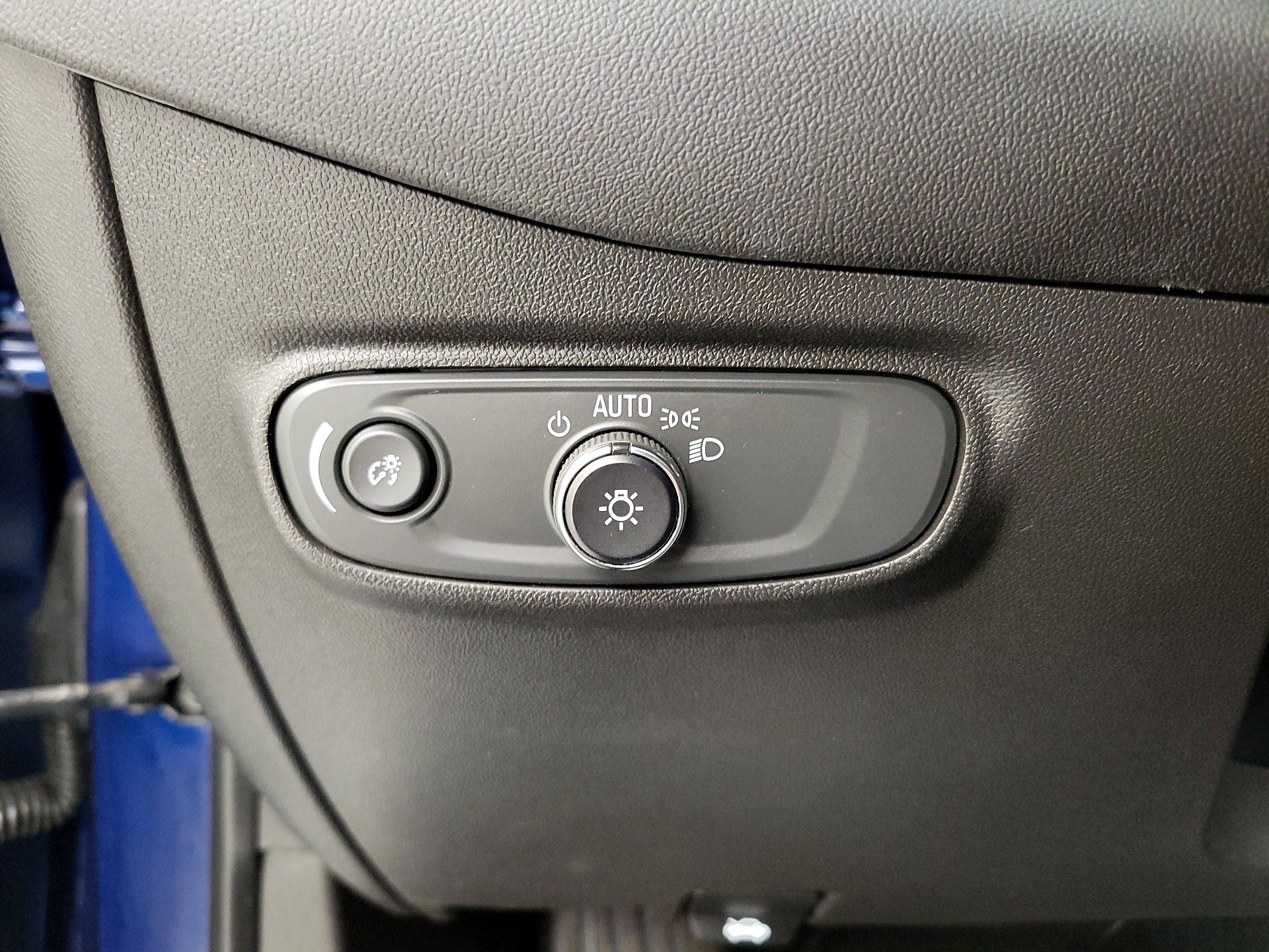 Thumbnail: 2023 Chevrolet Equinox - 13